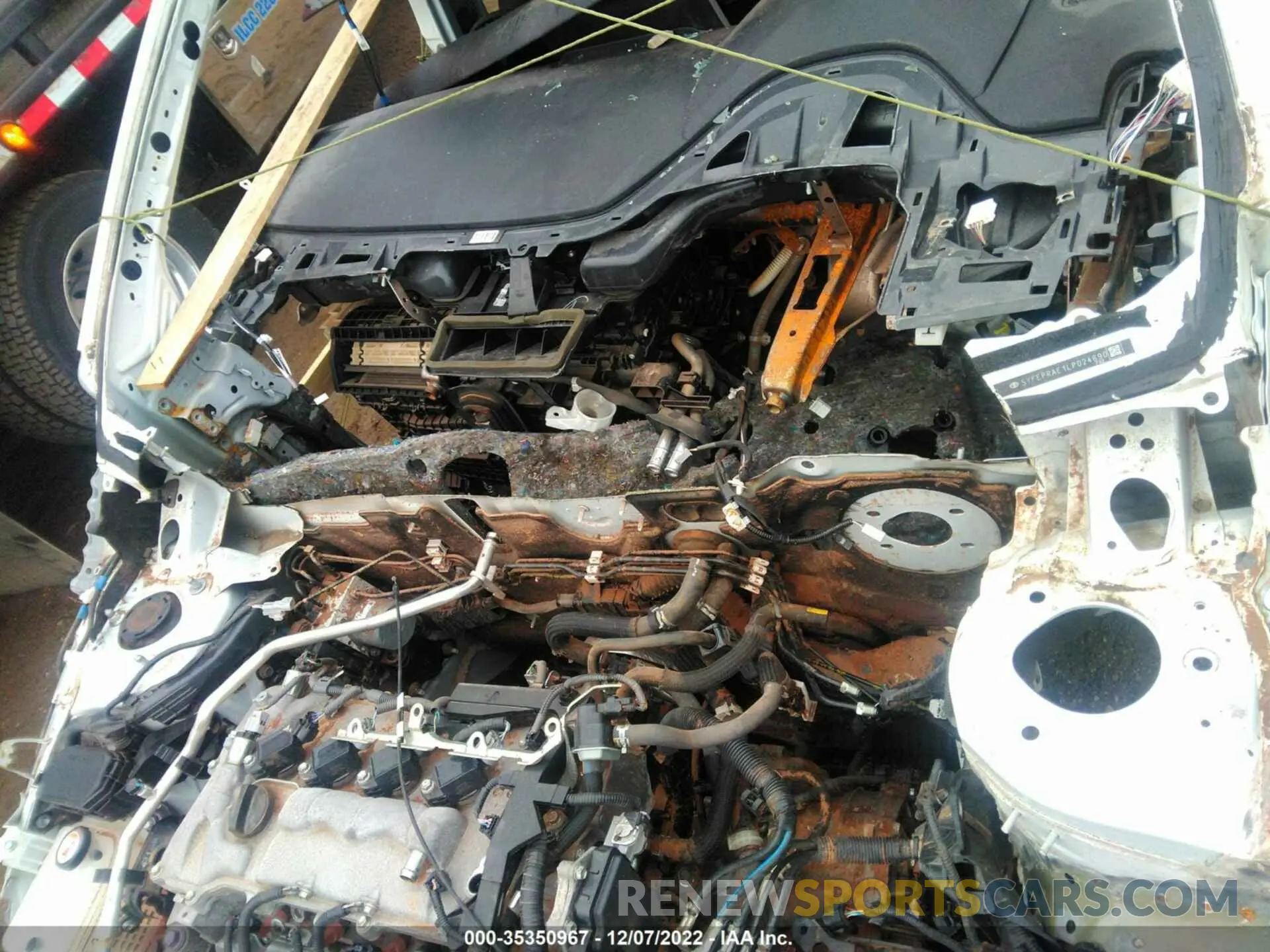 10 Photograph of a damaged car 5YFEPRAE1LP024690 TOYOTA COROLLA 2020