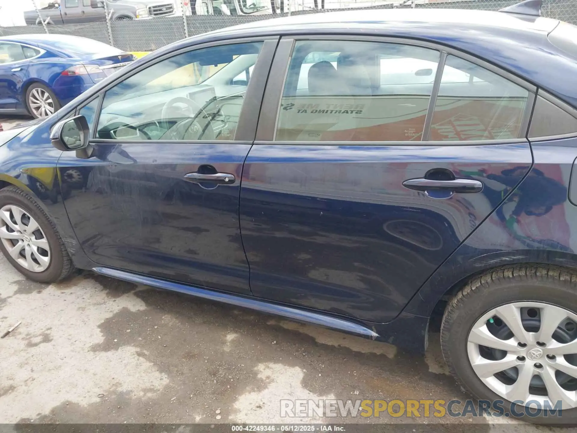 15 Photograph of a damaged car 5YFEPRAE1LP040405 TOYOTA COROLLA 2020