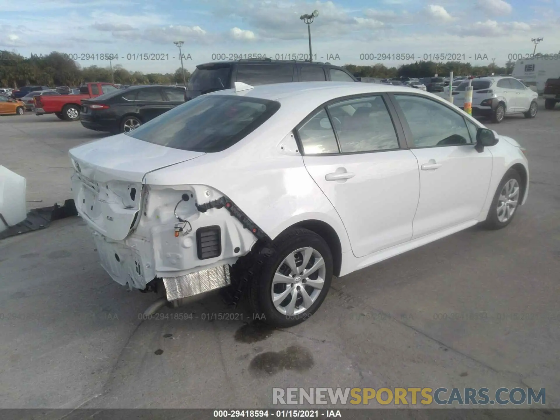 4 Photograph of a damaged car 5YFEPRAE1LP049203 TOYOTA COROLLA 2020