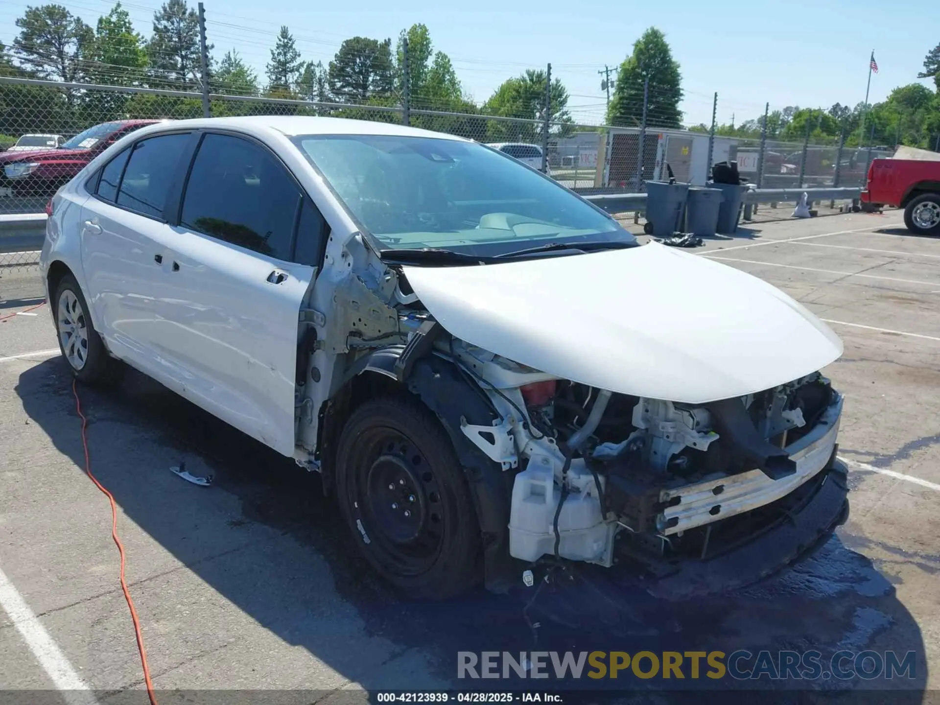 1 Photograph of a damaged car 5YFEPRAE1LP073839 TOYOTA COROLLA 2020
