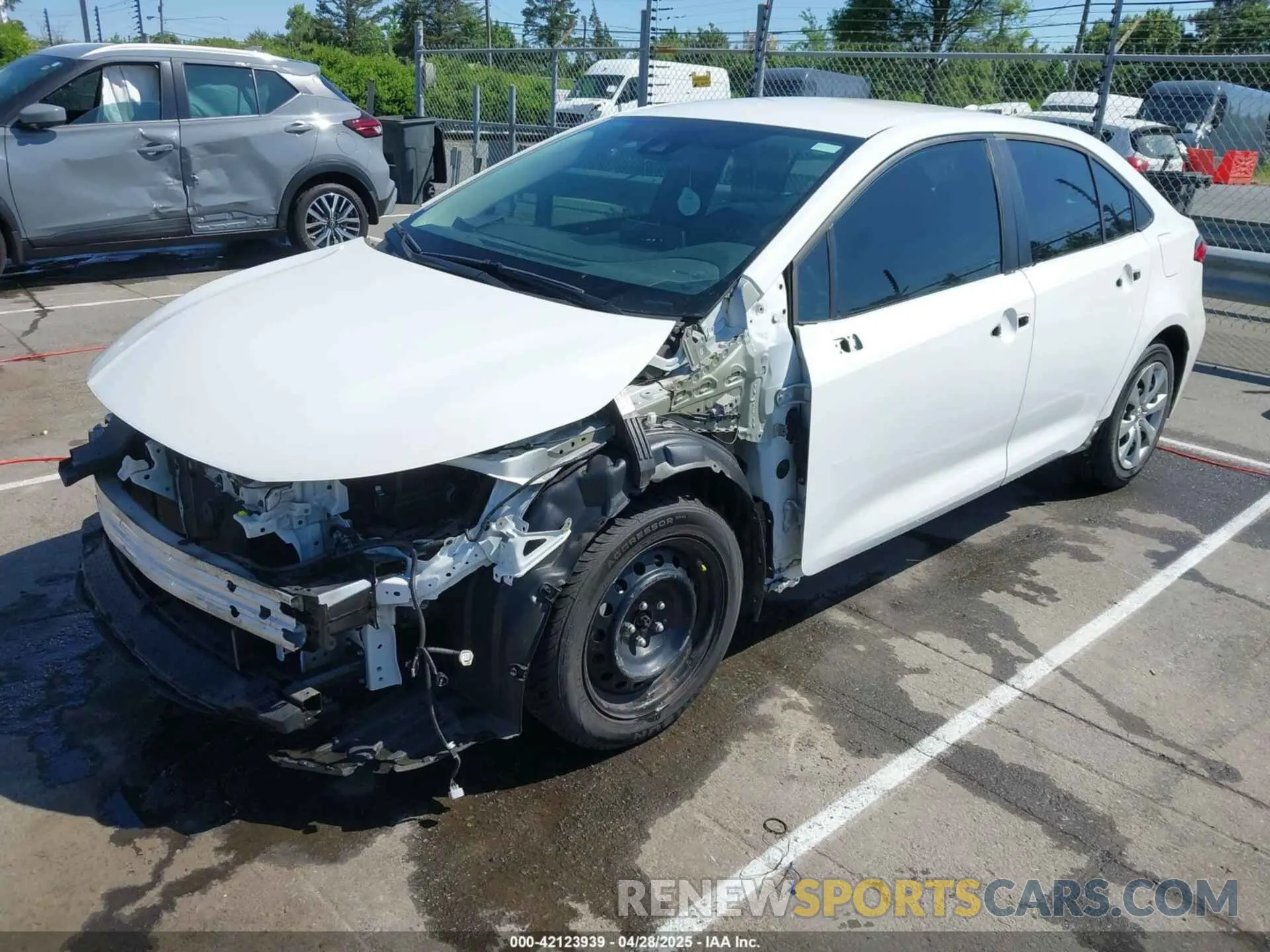2 Photograph of a damaged car 5YFEPRAE1LP073839 TOYOTA COROLLA 2020
