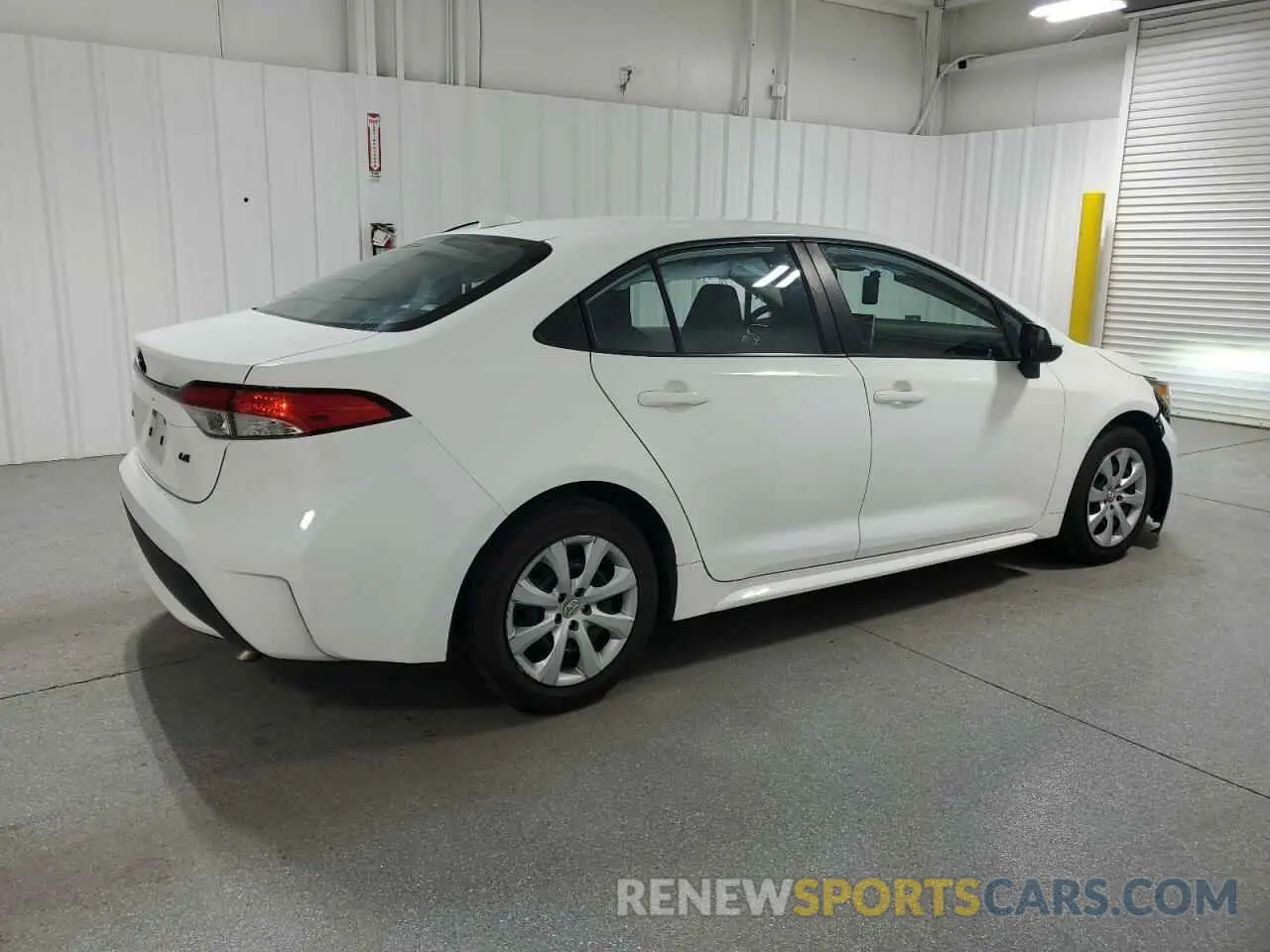 3 Photograph of a damaged car 5YFEPRAE1LP078653 TOYOTA COROLLA 2020