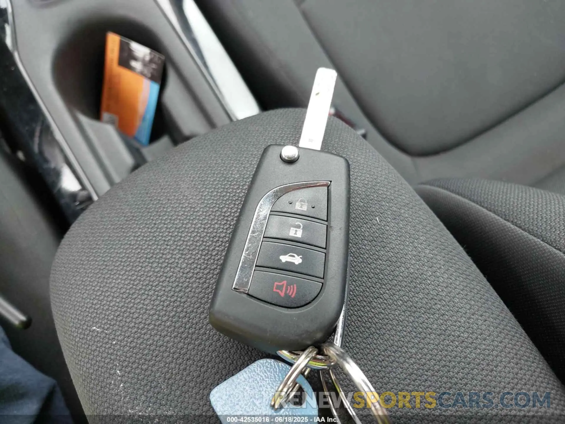 11 Фотография поврежденного автомобиля 5YFEPRAE1LP080855 TOYOTA COROLLA 2020