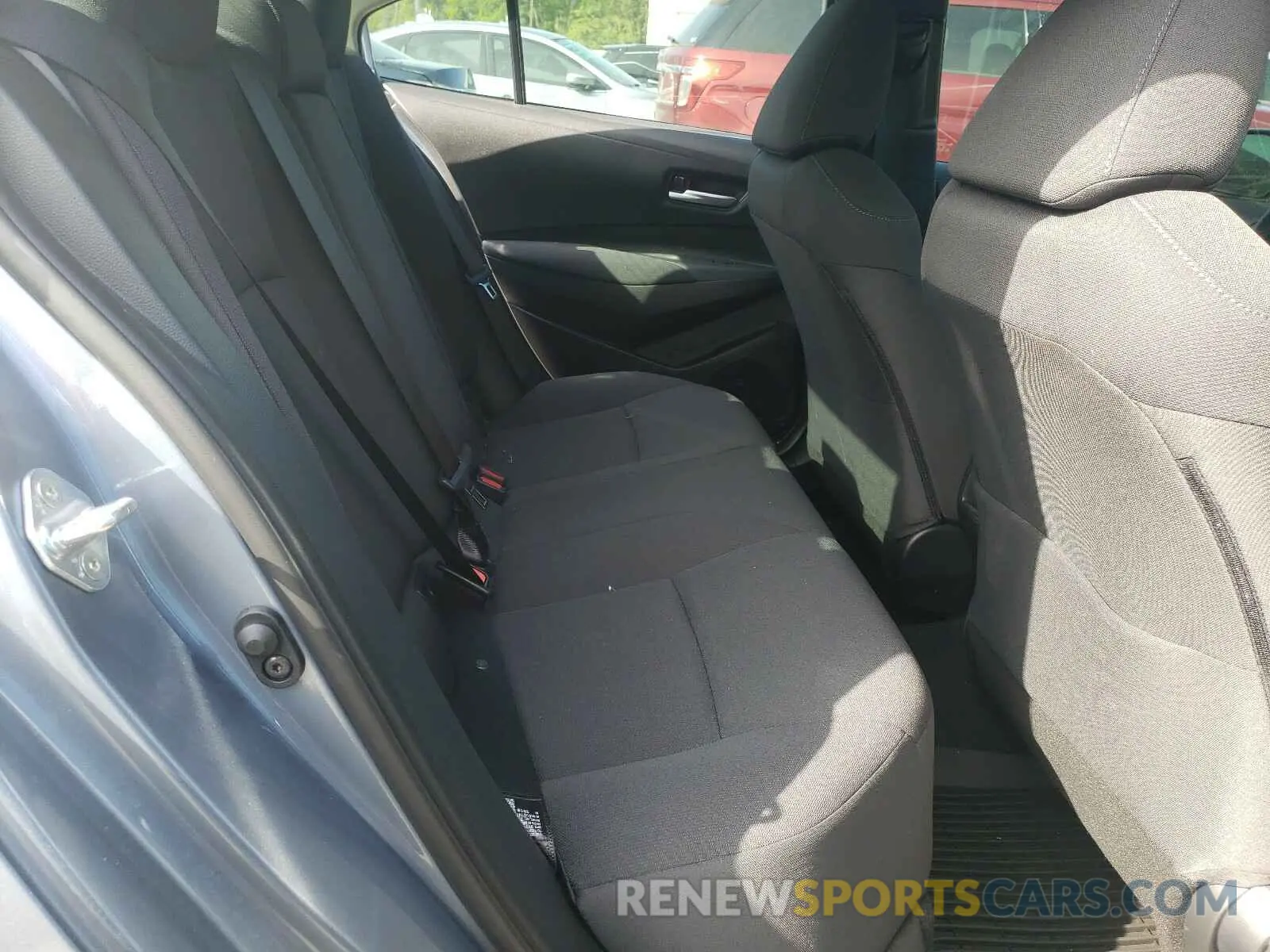 6 Photograph of a damaged car 5YFEPRAE1LP082248 TOYOTA COROLLA 2020