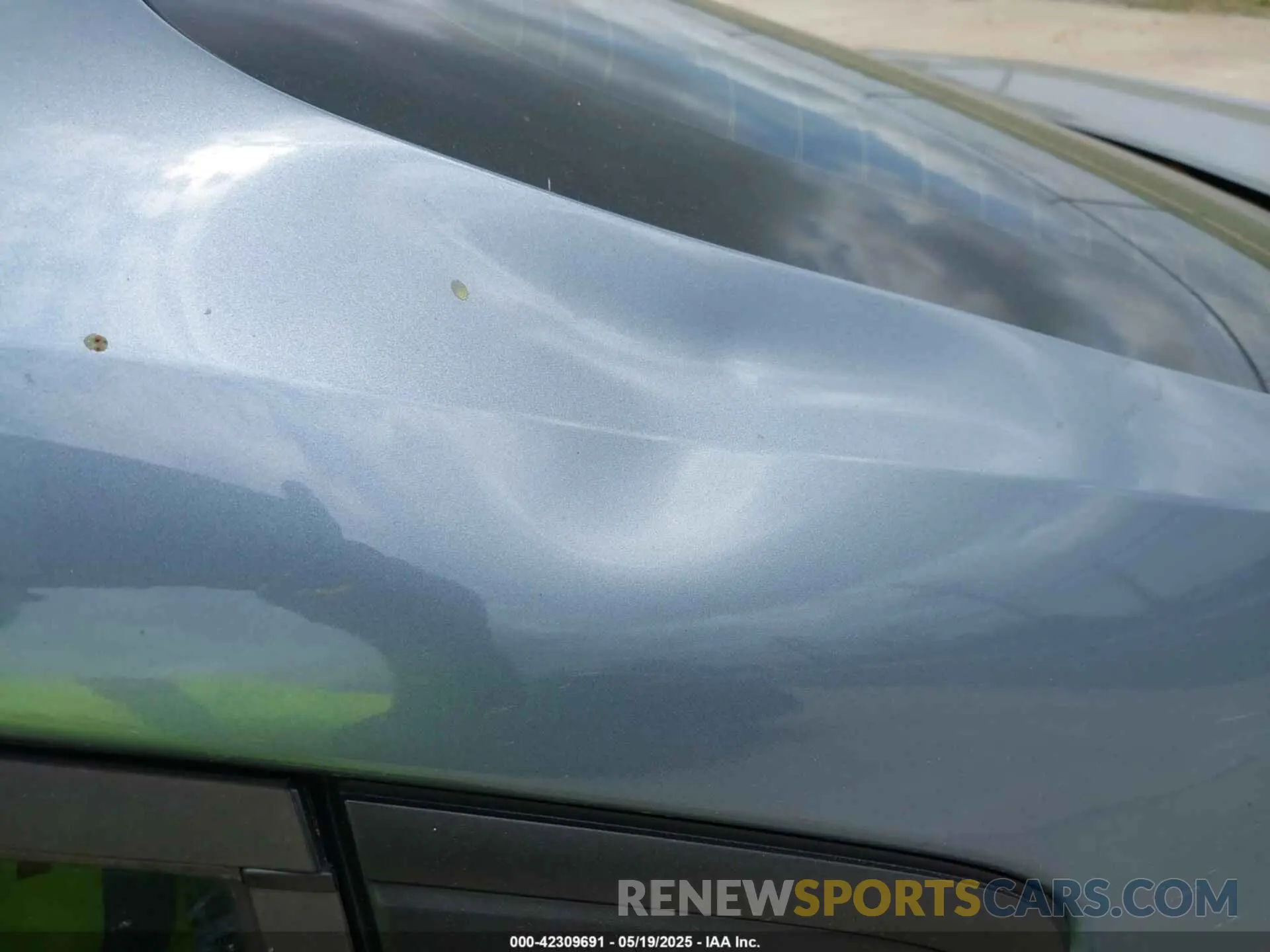 18 Photograph of a damaged car 5YFEPRAE1LP084405 TOYOTA COROLLA 2020