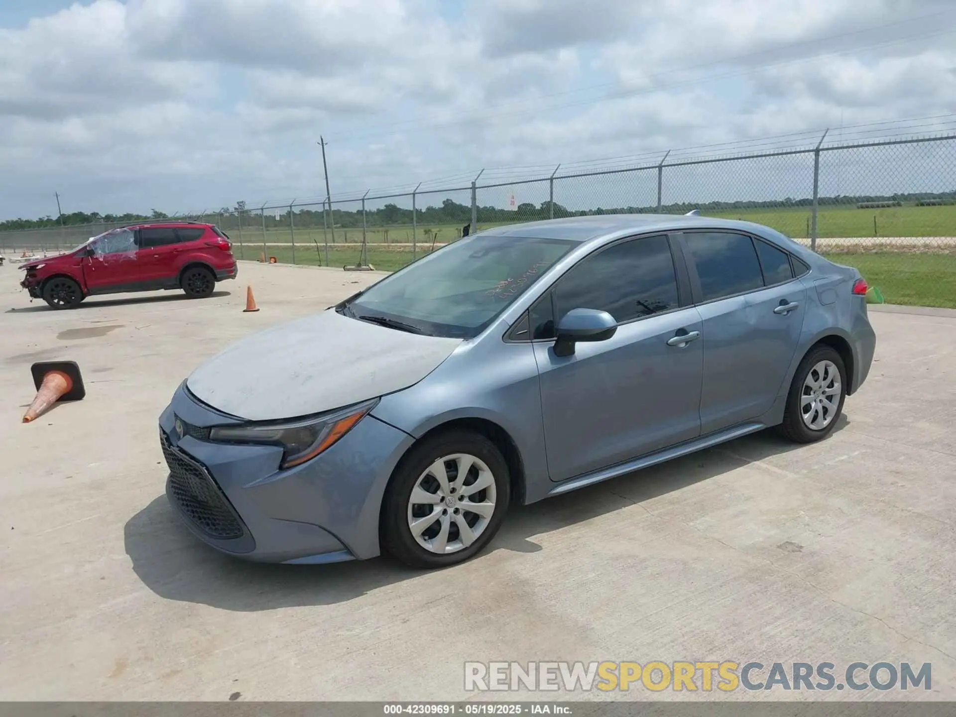 2 Photograph of a damaged car 5YFEPRAE1LP084405 TOYOTA COROLLA 2020