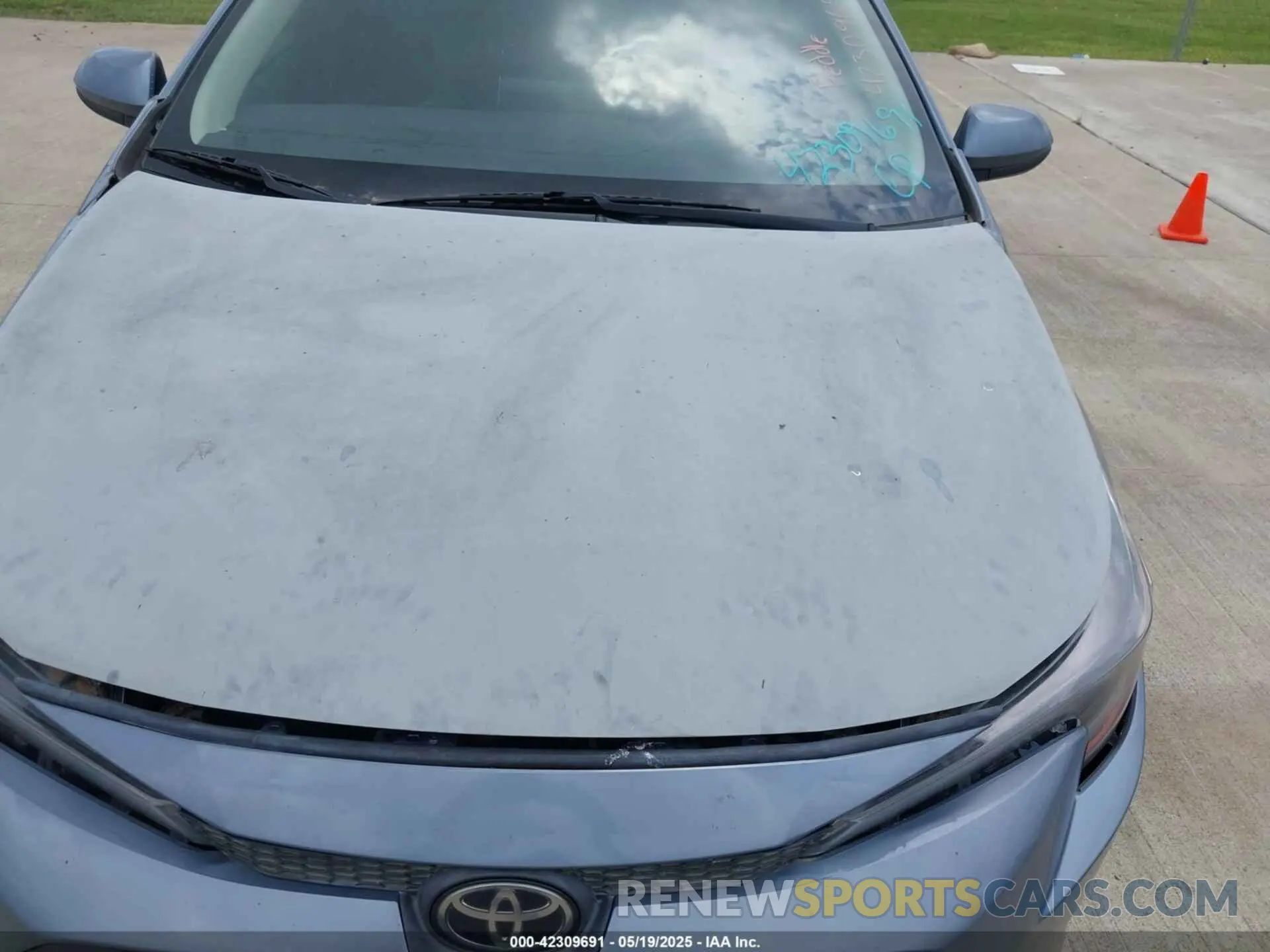 6 Photograph of a damaged car 5YFEPRAE1LP084405 TOYOTA COROLLA 2020