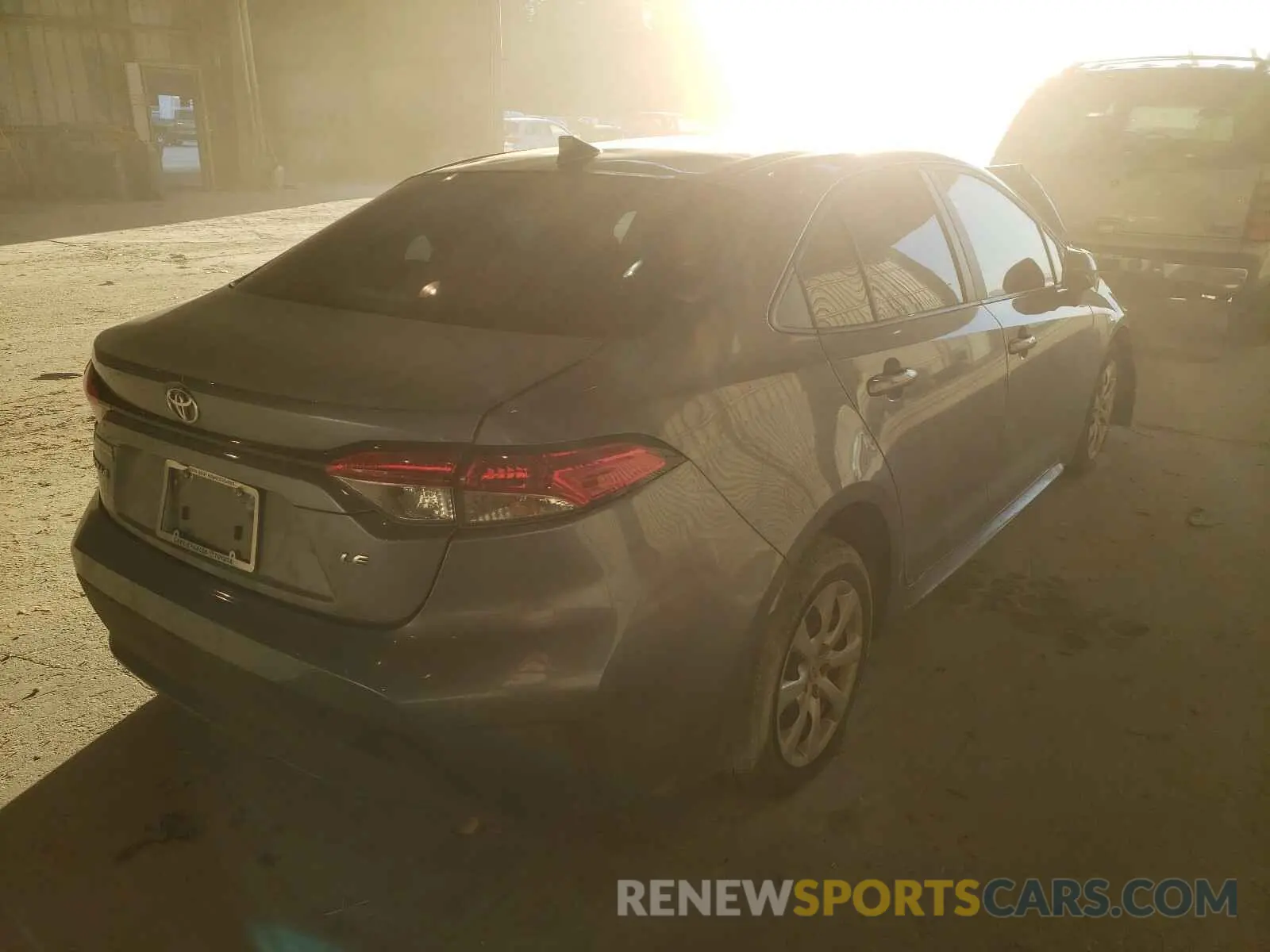 4 Photograph of a damaged car 5YFEPRAE1LP091600 TOYOTA COROLLA 2020