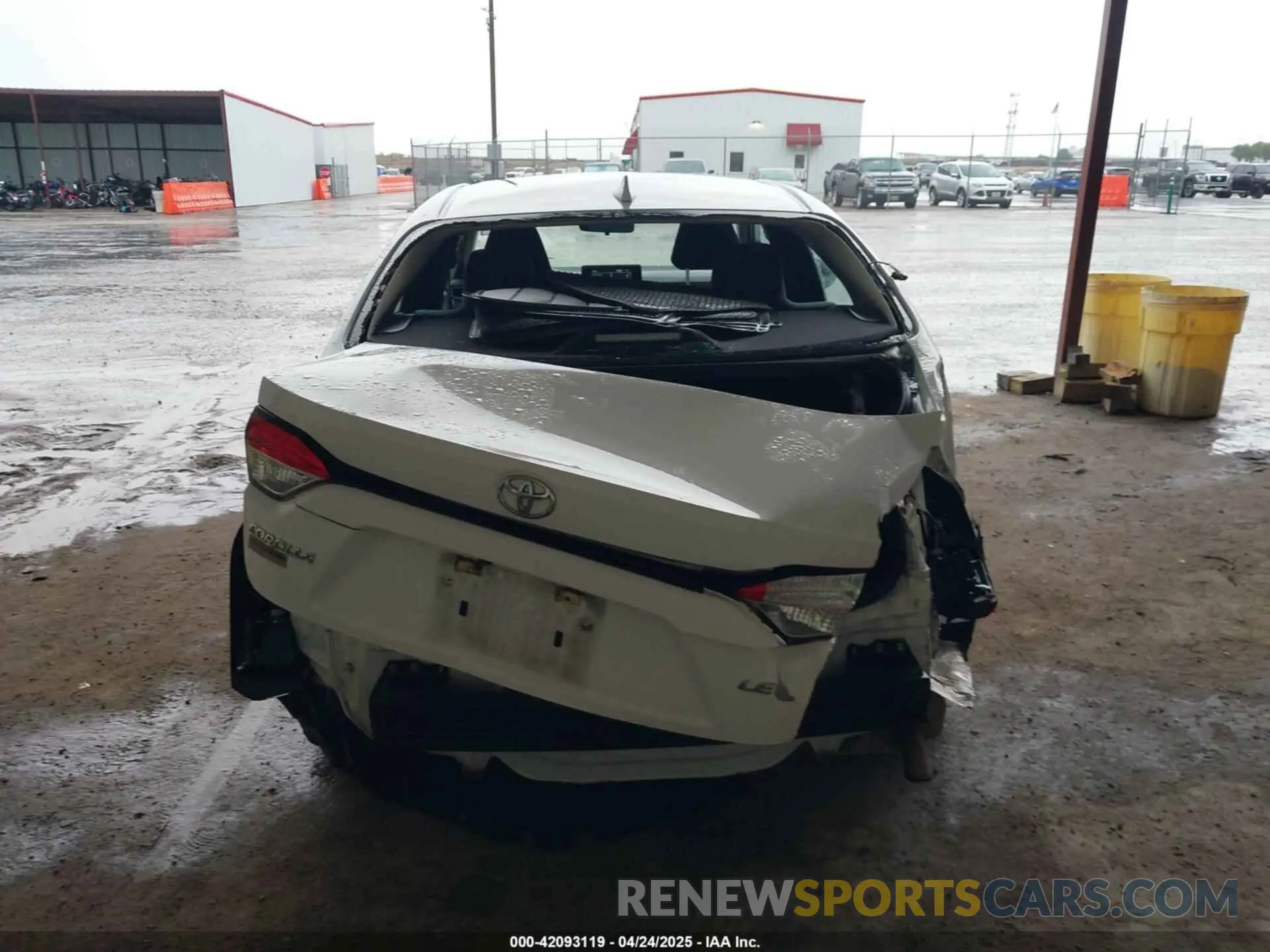 16 Photograph of a damaged car 5YFEPRAE1LP101610 TOYOTA COROLLA 2020
