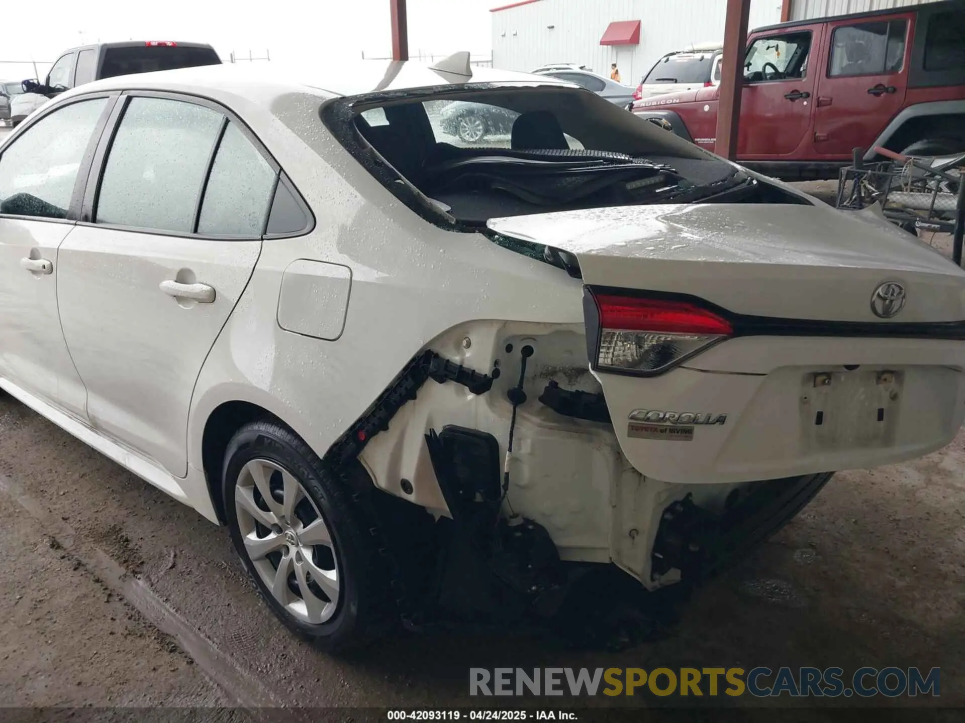 6 Photograph of a damaged car 5YFEPRAE1LP101610 TOYOTA COROLLA 2020