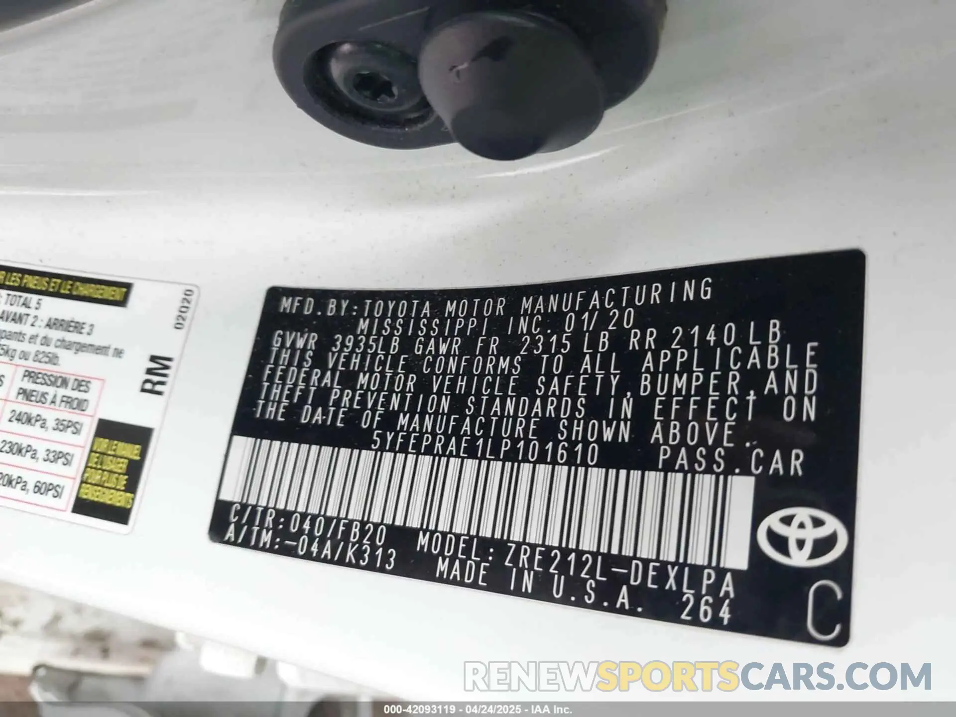9 Photograph of a damaged car 5YFEPRAE1LP101610 TOYOTA COROLLA 2020
