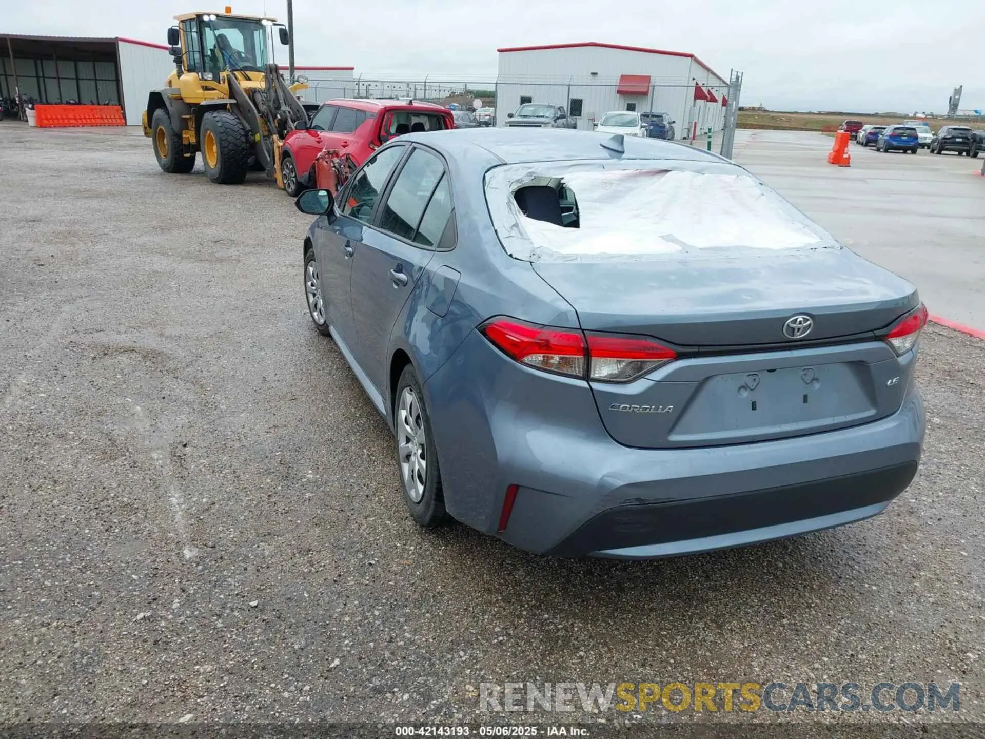 3 Photograph of a damaged car 5YFEPRAE1LP105317 TOYOTA COROLLA 2020