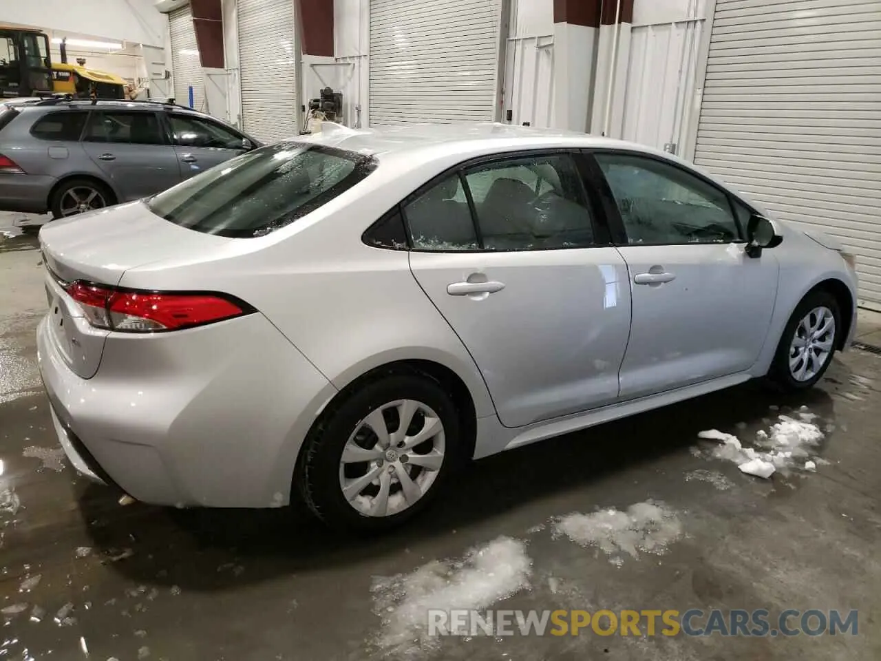 3 Фотография поврежденного автомобиля 5YFEPRAE1LP110100 TOYOTA COROLLA 2020