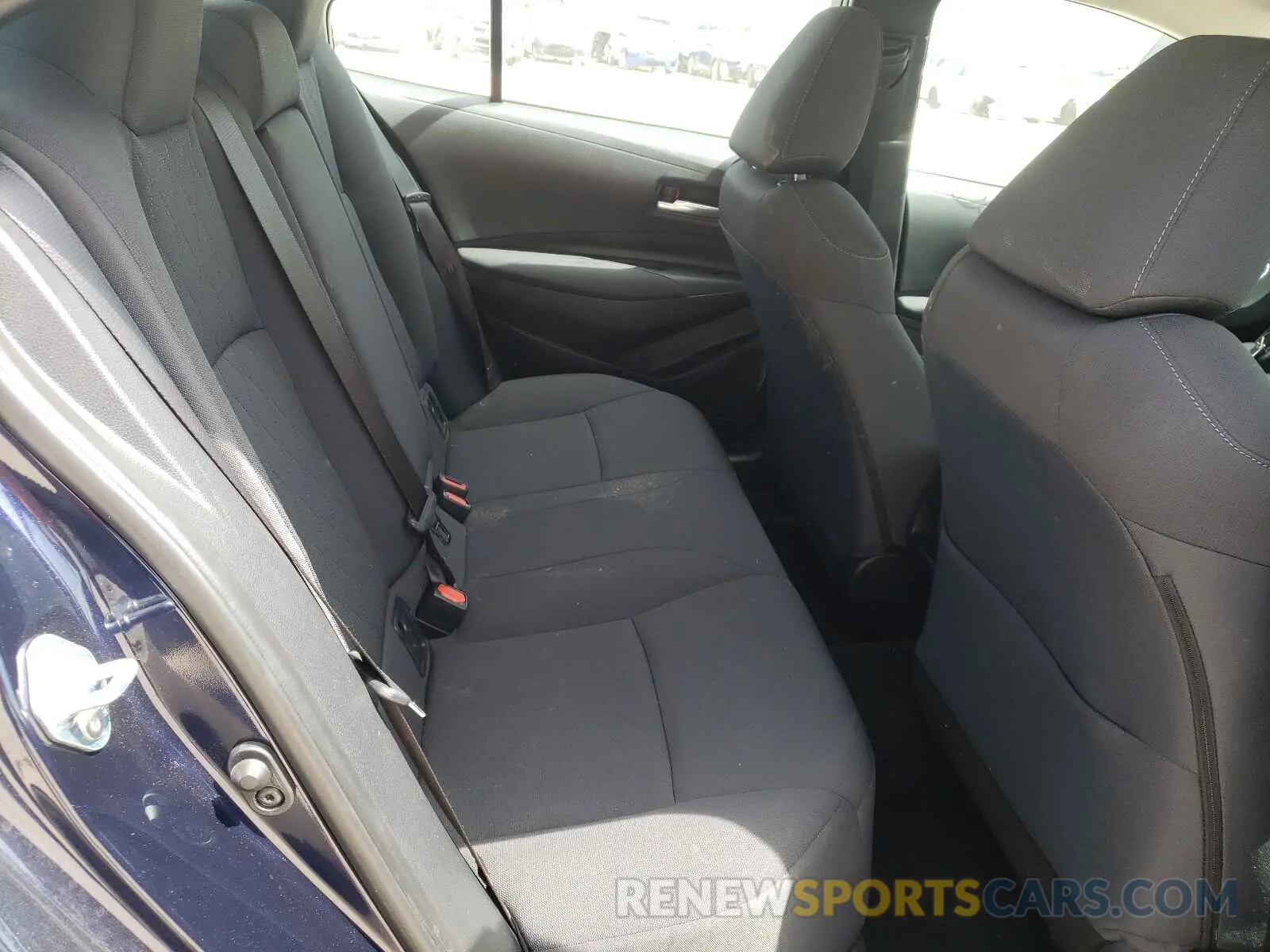 6 Photograph of a damaged car 5YFEPRAE1LP114261 TOYOTA COROLLA 2020
