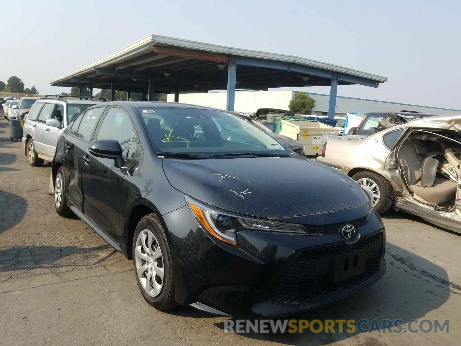 1 Photograph of a damaged car 5YFEPRAE1LP115961 TOYOTA COROLLA 2020