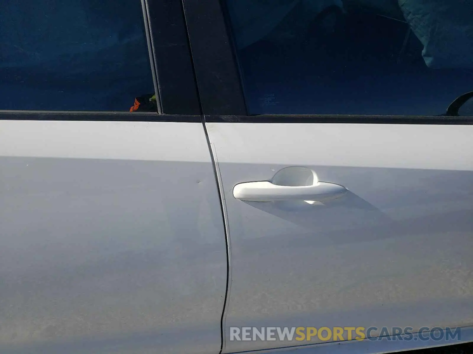 10 Photograph of a damaged car 5YFEPRAE1LP133800 TOYOTA COROLLA 2020