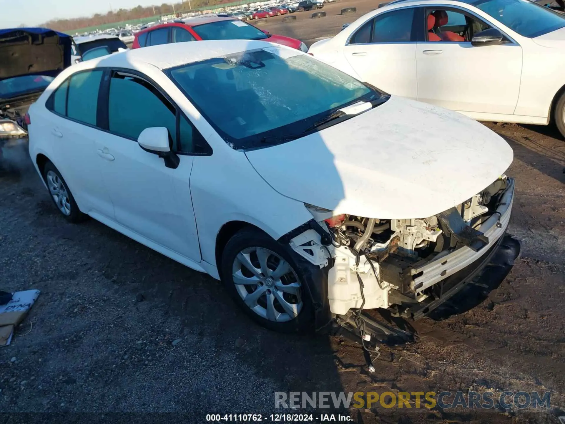 1 Photograph of a damaged car 5YFEPRAE2LP024357 TOYOTA COROLLA 2020