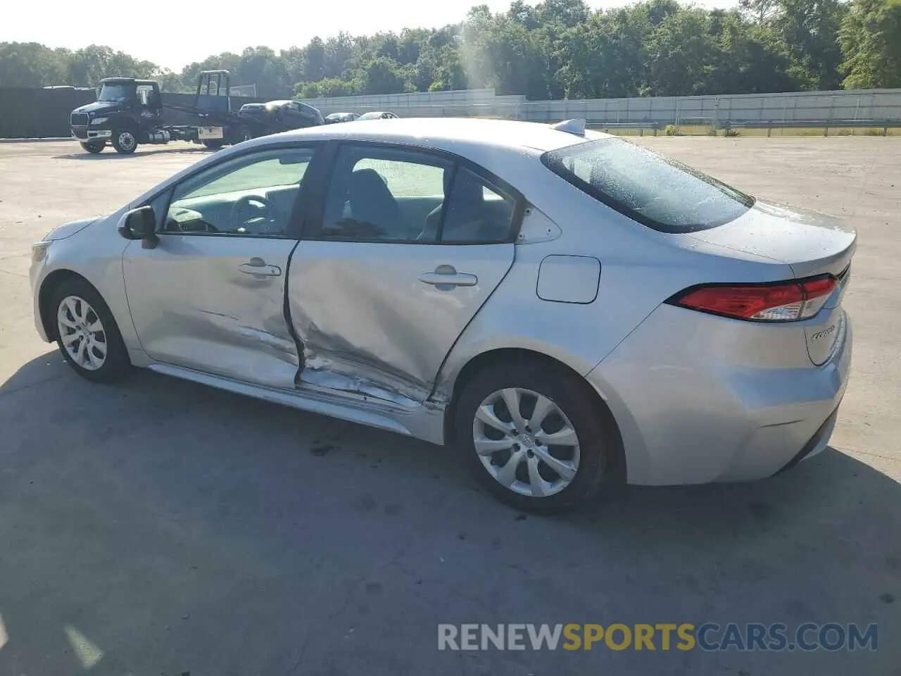 2 Photograph of a damaged car 5YFEPRAE2LP026447 TOYOTA COROLLA 2020