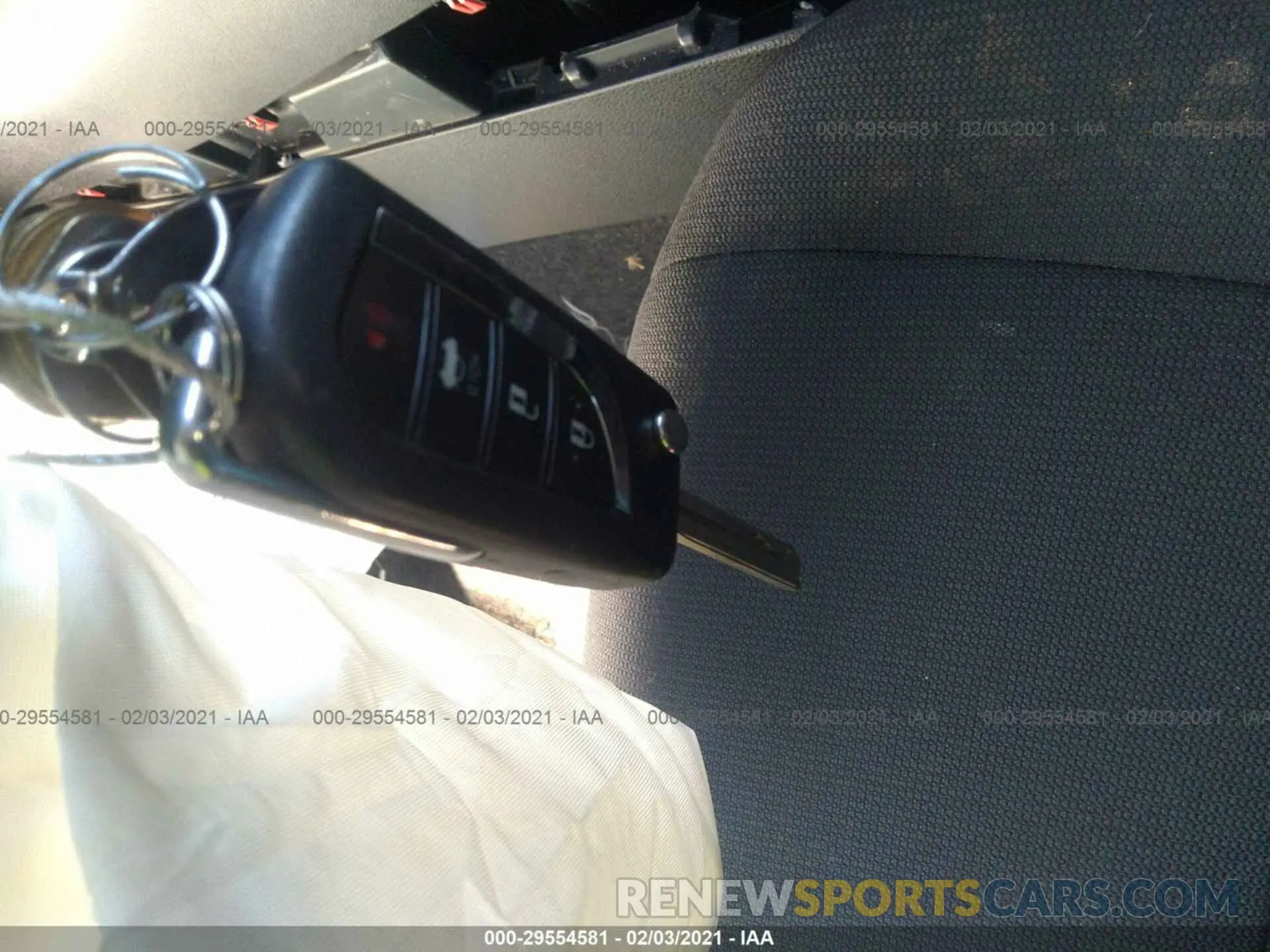 11 Photograph of a damaged car 5YFEPRAE2LP029719 TOYOTA COROLLA 2020