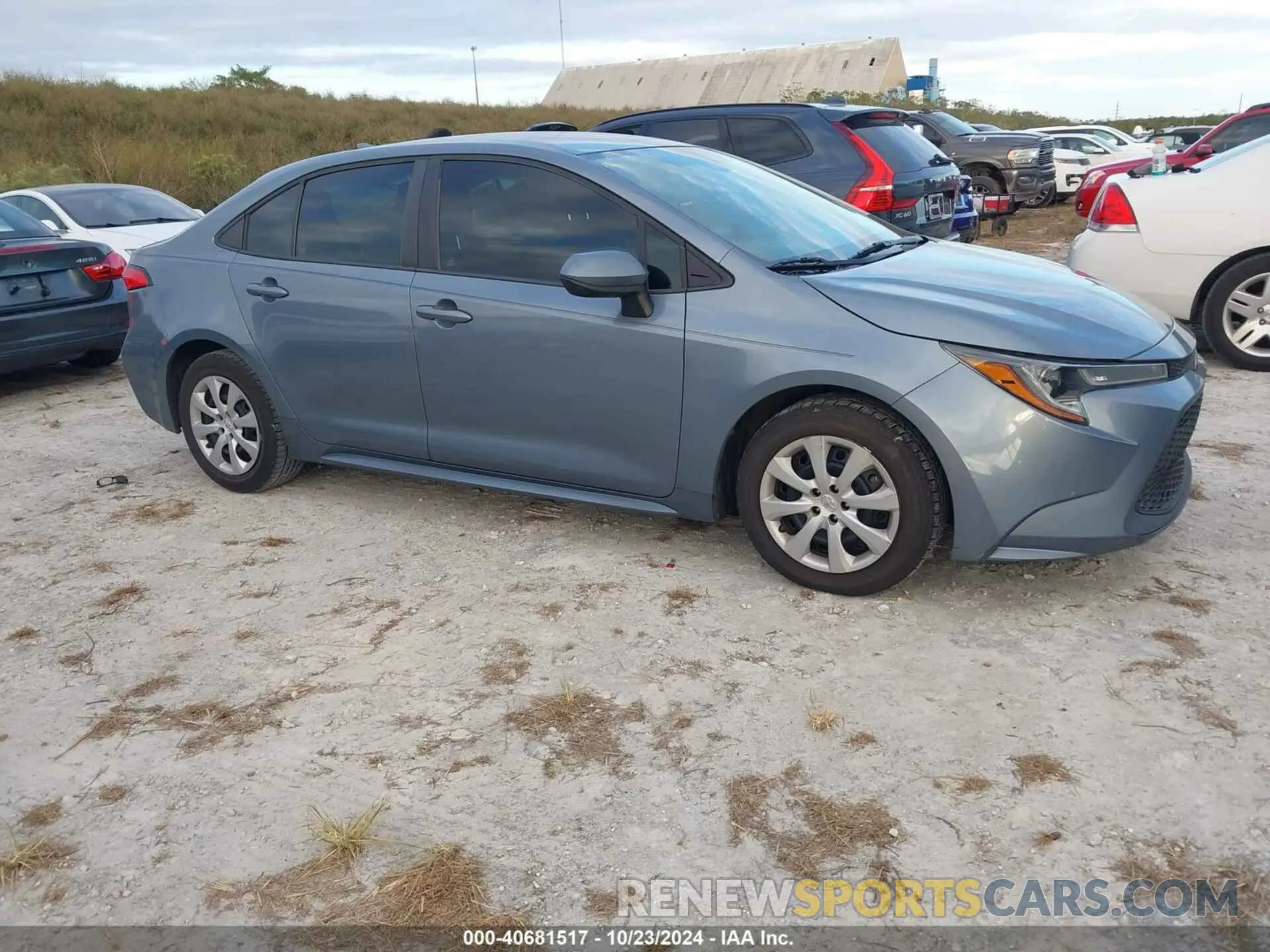 13 Photograph of a damaged car 5YFEPRAE2LP032264 TOYOTA COROLLA 2020