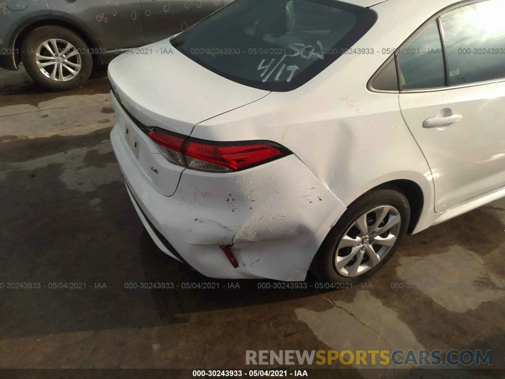 6 Photograph of a damaged car 5YFEPRAE2LP066317 TOYOTA COROLLA 2020