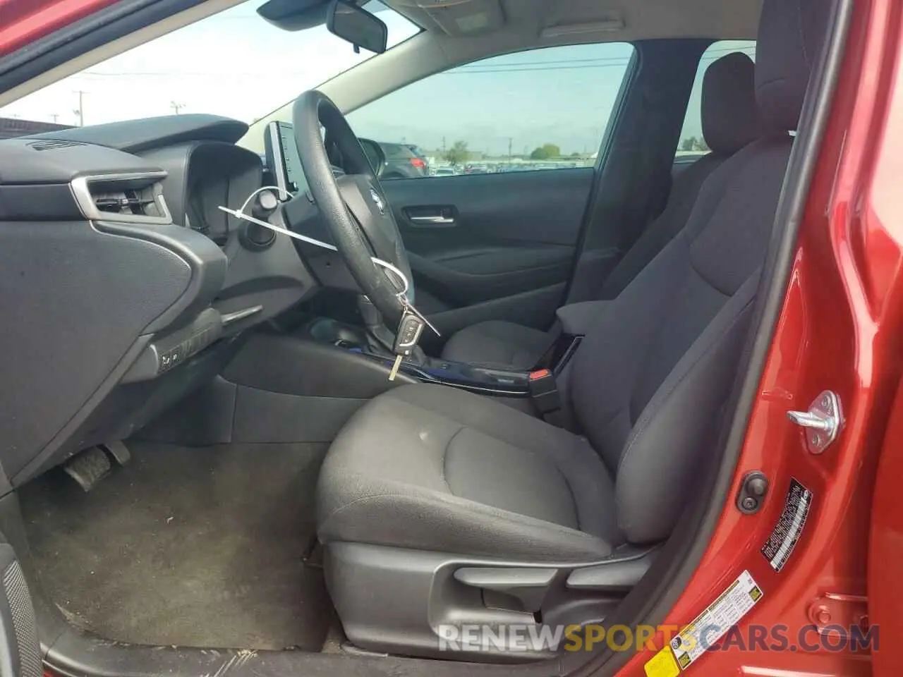 7 Photograph of a damaged car 5YFEPRAE2LP067936 TOYOTA COROLLA 2020