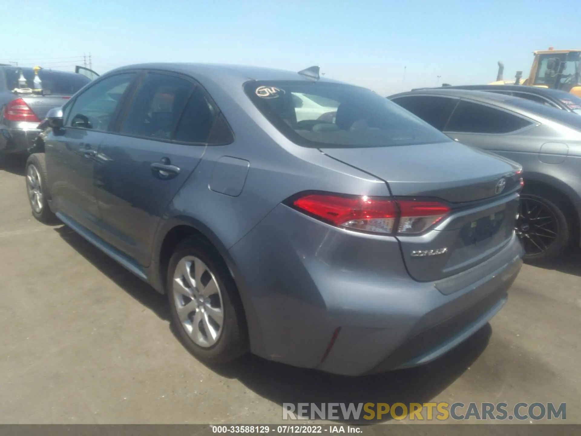 3 Photograph of a damaged car 5YFEPRAE2LP072666 TOYOTA COROLLA 2020