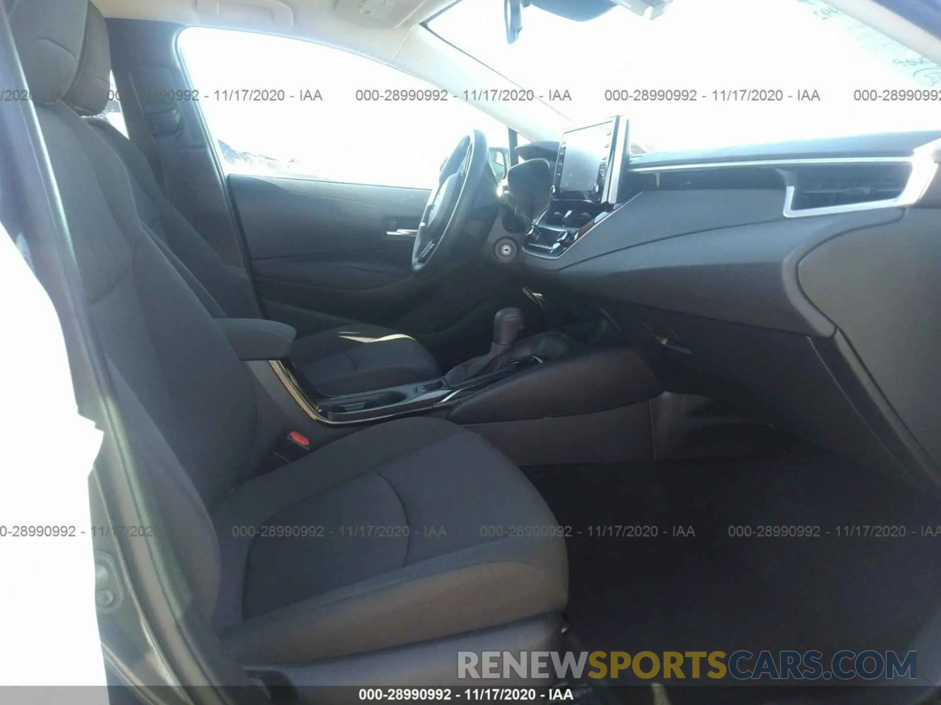 5 Photograph of a damaged car 5YFEPRAE2LP077124 TOYOTA COROLLA 2020