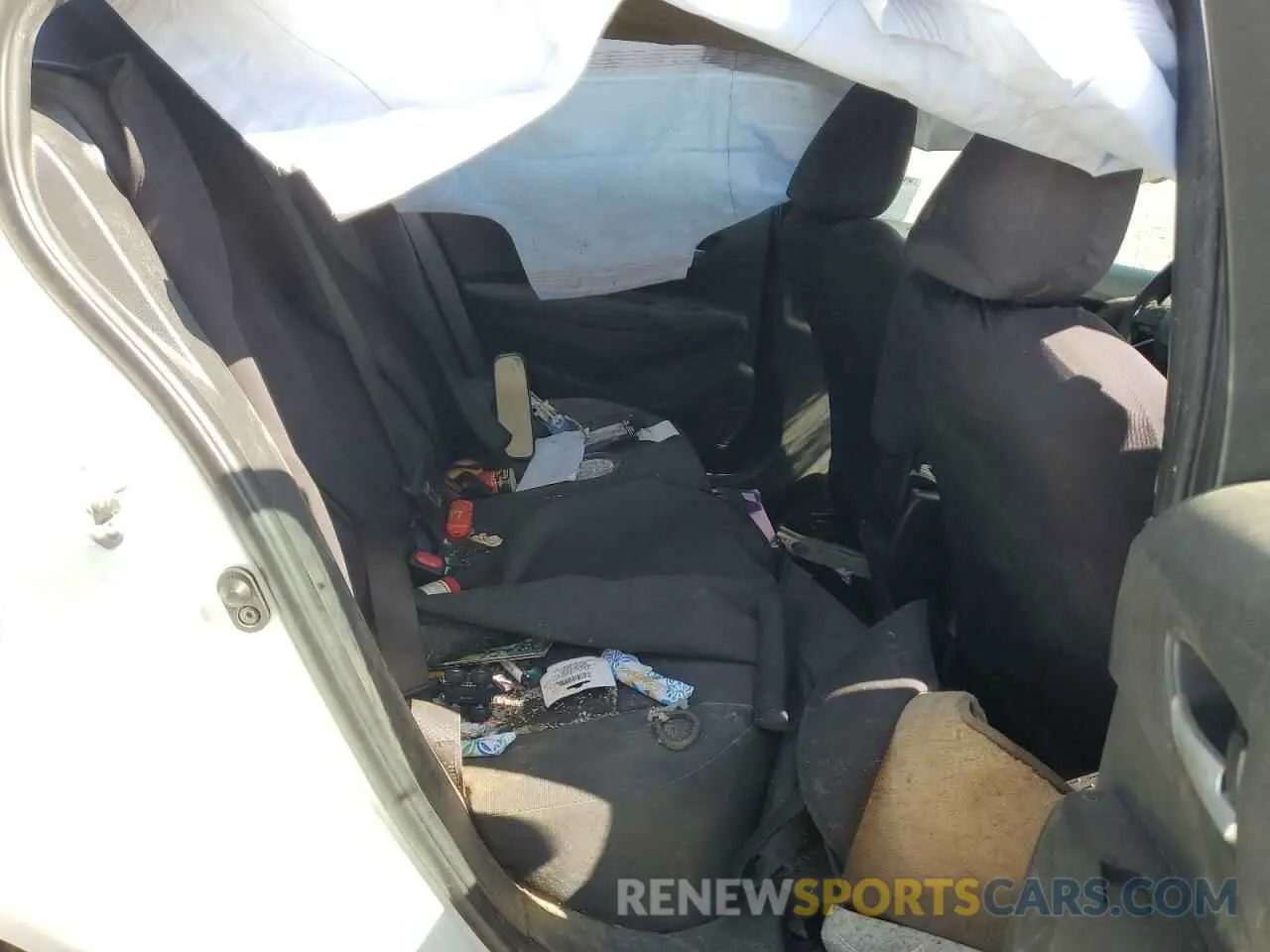 10 Photograph of a damaged car 5YFEPRAE2LP077169 TOYOTA COROLLA 2020
