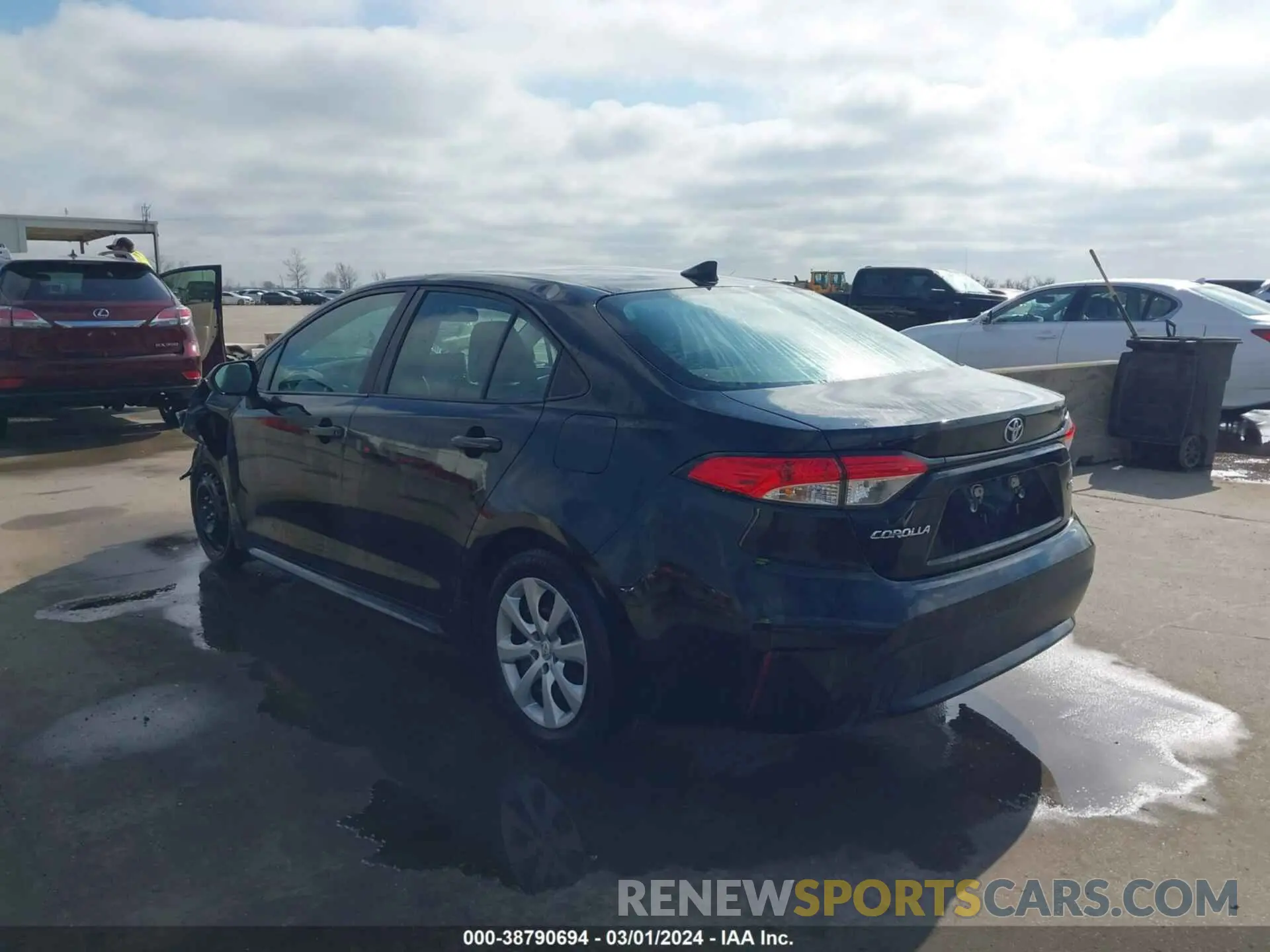 3 Фотография поврежденного автомобиля 5YFEPRAE2LP087765 TOYOTA COROLLA 2020