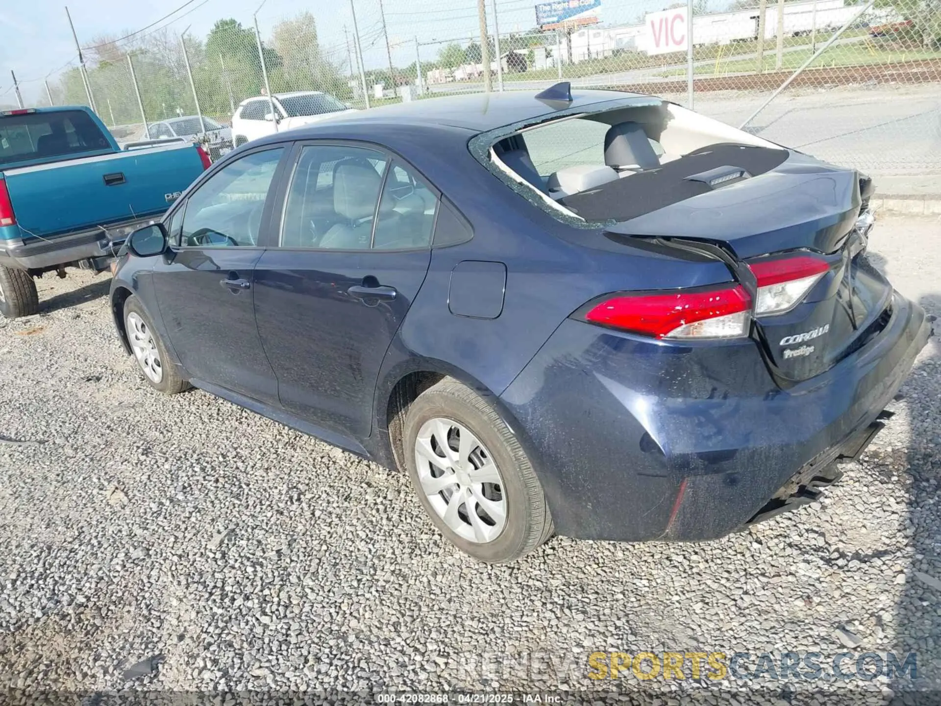 3 Photograph of a damaged car 5YFEPRAE2LP110672 TOYOTA COROLLA 2020