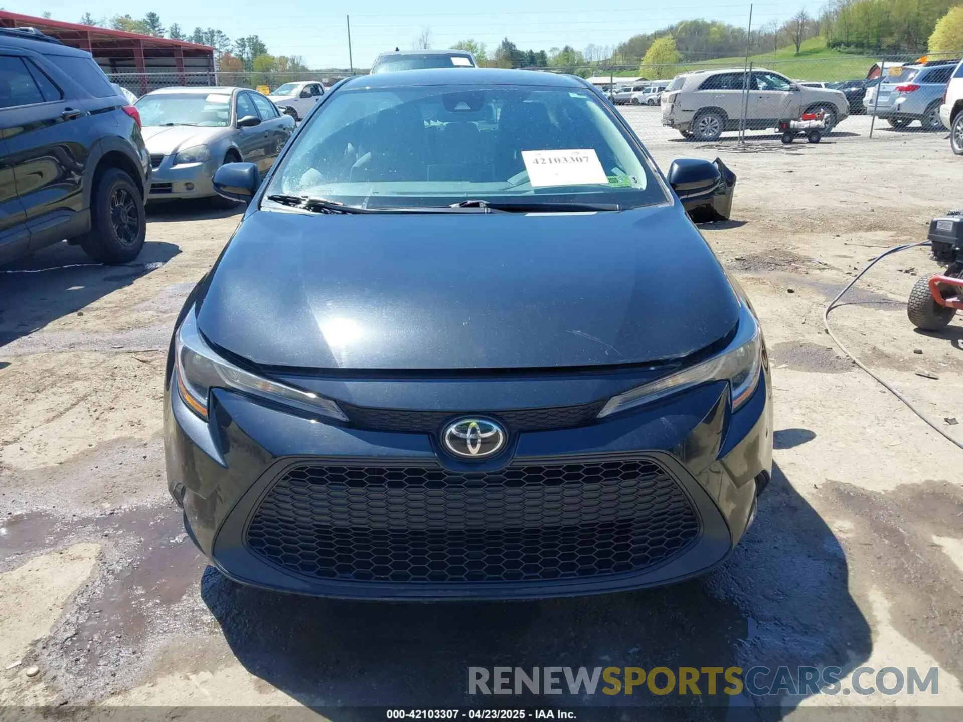 13 Photograph of a damaged car 5YFEPRAE2LP123034 TOYOTA COROLLA 2020