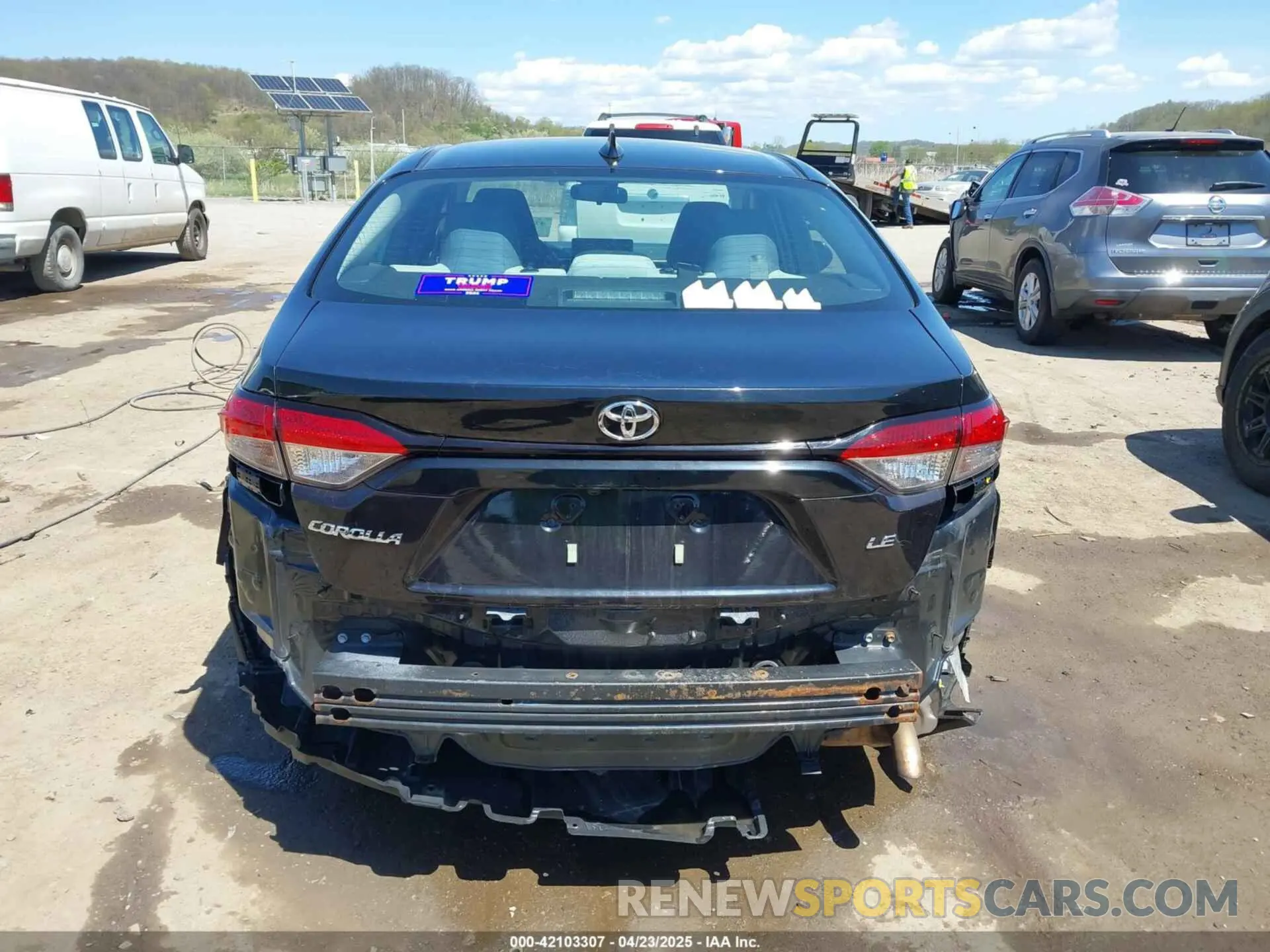 6 Photograph of a damaged car 5YFEPRAE2LP123034 TOYOTA COROLLA 2020
