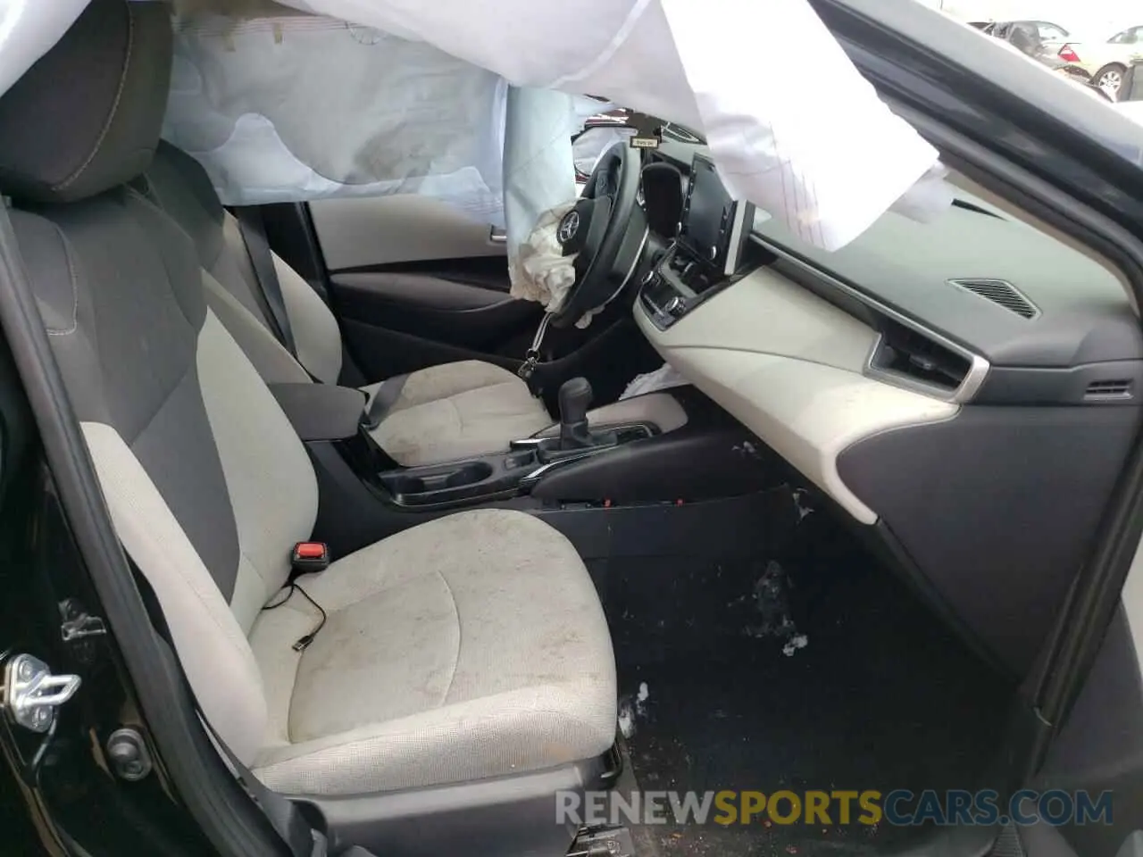 5 Photograph of a damaged car 5YFEPRAE2LP124975 TOYOTA COROLLA 2020