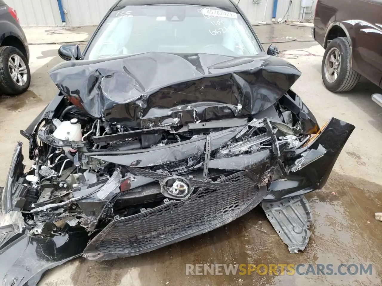 7 Photograph of a damaged car 5YFEPRAE2LP124975 TOYOTA COROLLA 2020