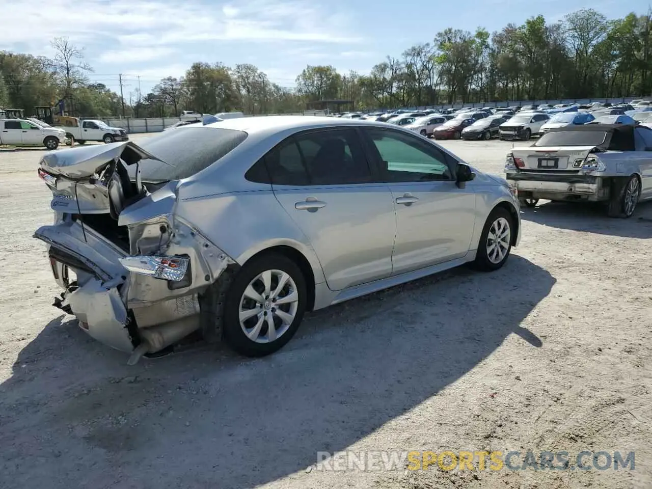 3 Photograph of a damaged car 5YFEPRAE2LP125382 TOYOTA COROLLA 2020