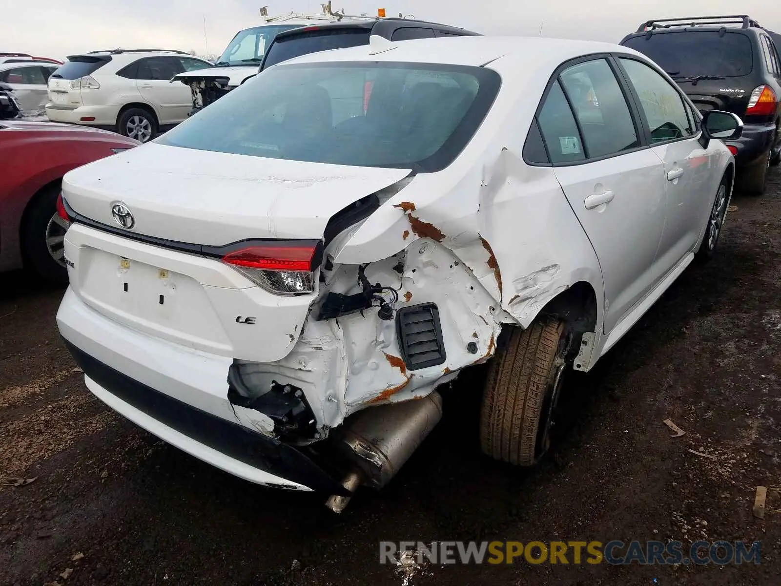 4 Photograph of a damaged car 5YFEPRAE3LP020558 TOYOTA COROLLA 2020