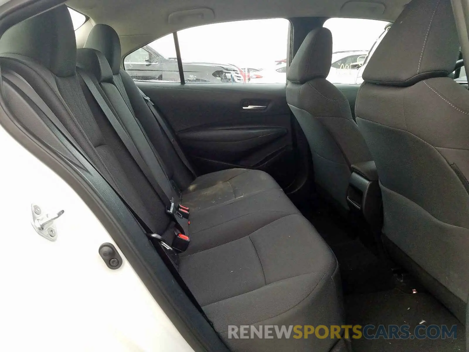6 Photograph of a damaged car 5YFEPRAE3LP020558 TOYOTA COROLLA 2020