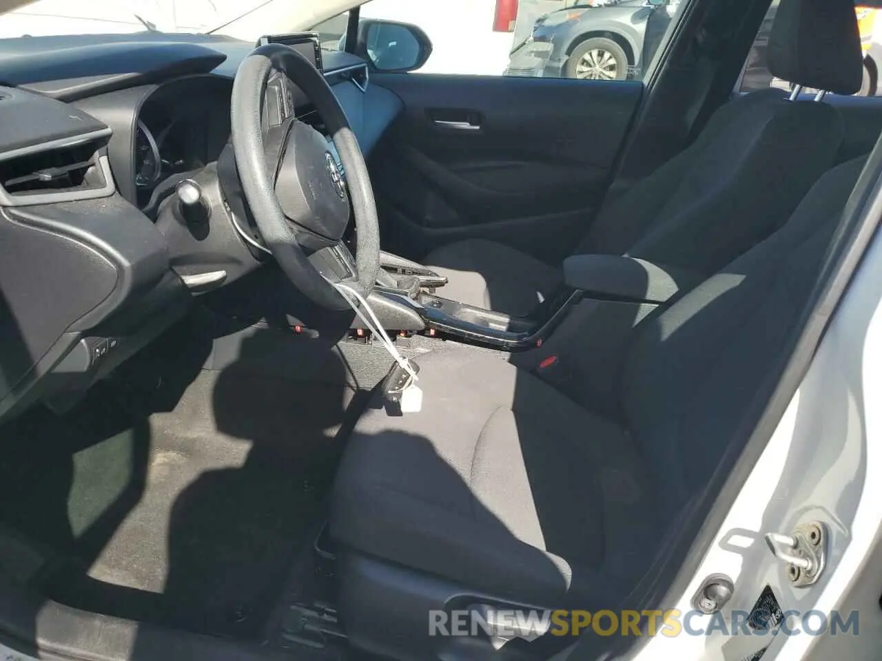 7 Photograph of a damaged car 5YFEPRAE3LP022360 TOYOTA COROLLA 2020