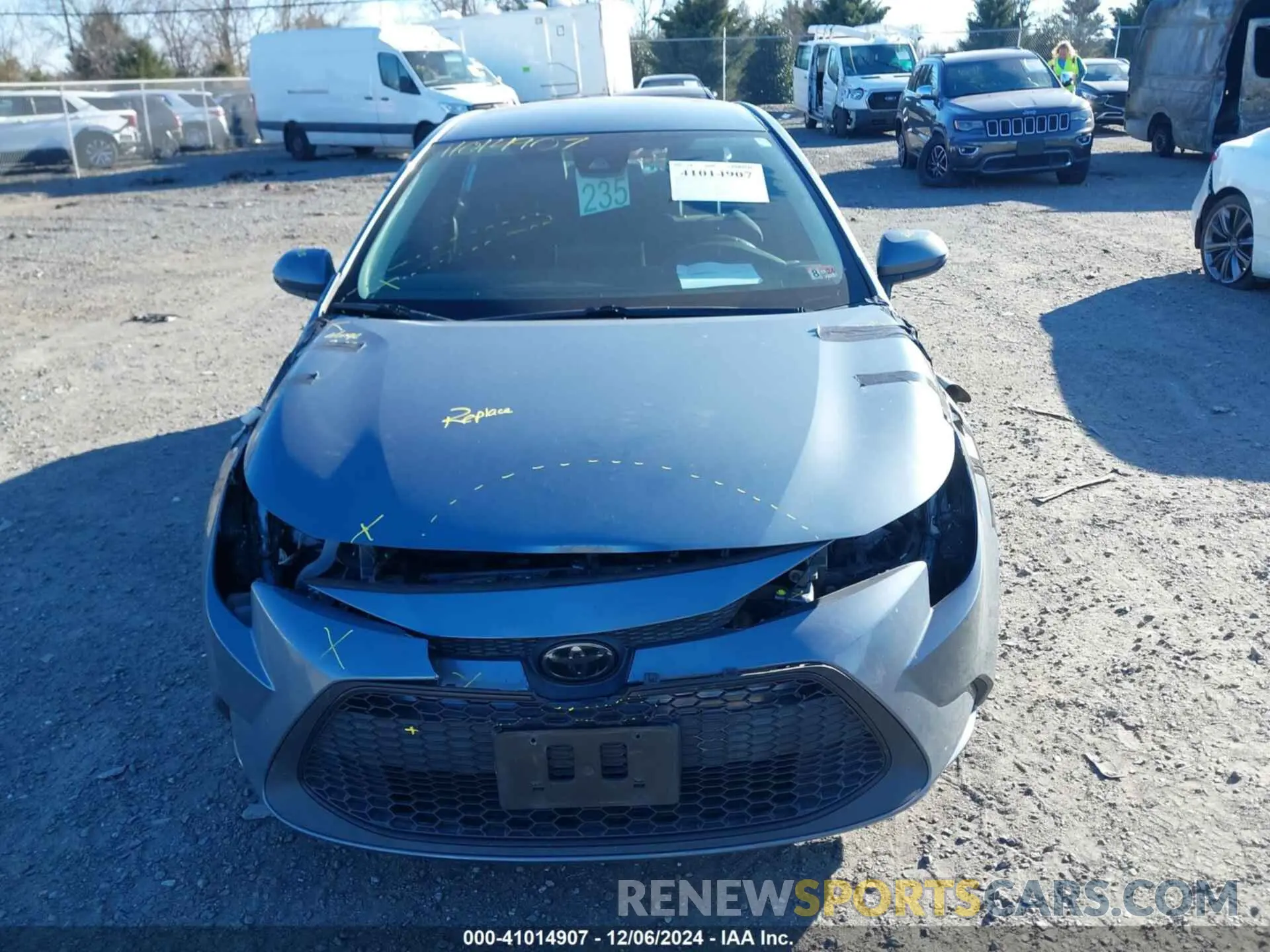 12 Photograph of a damaged car 5YFEPRAE3LP031057 TOYOTA COROLLA 2020
