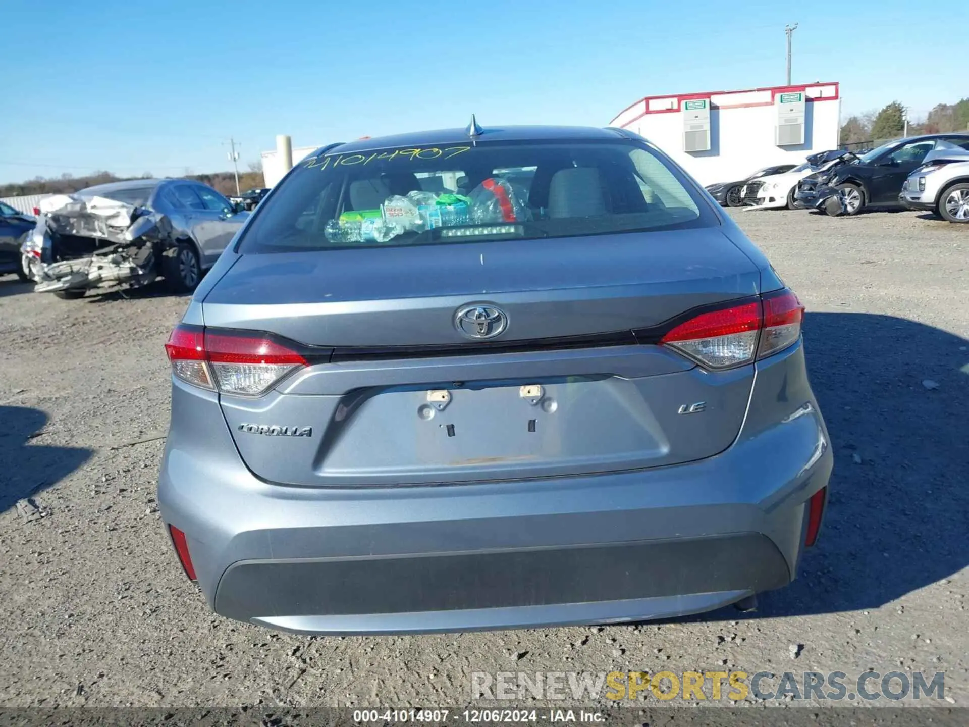 16 Photograph of a damaged car 5YFEPRAE3LP031057 TOYOTA COROLLA 2020