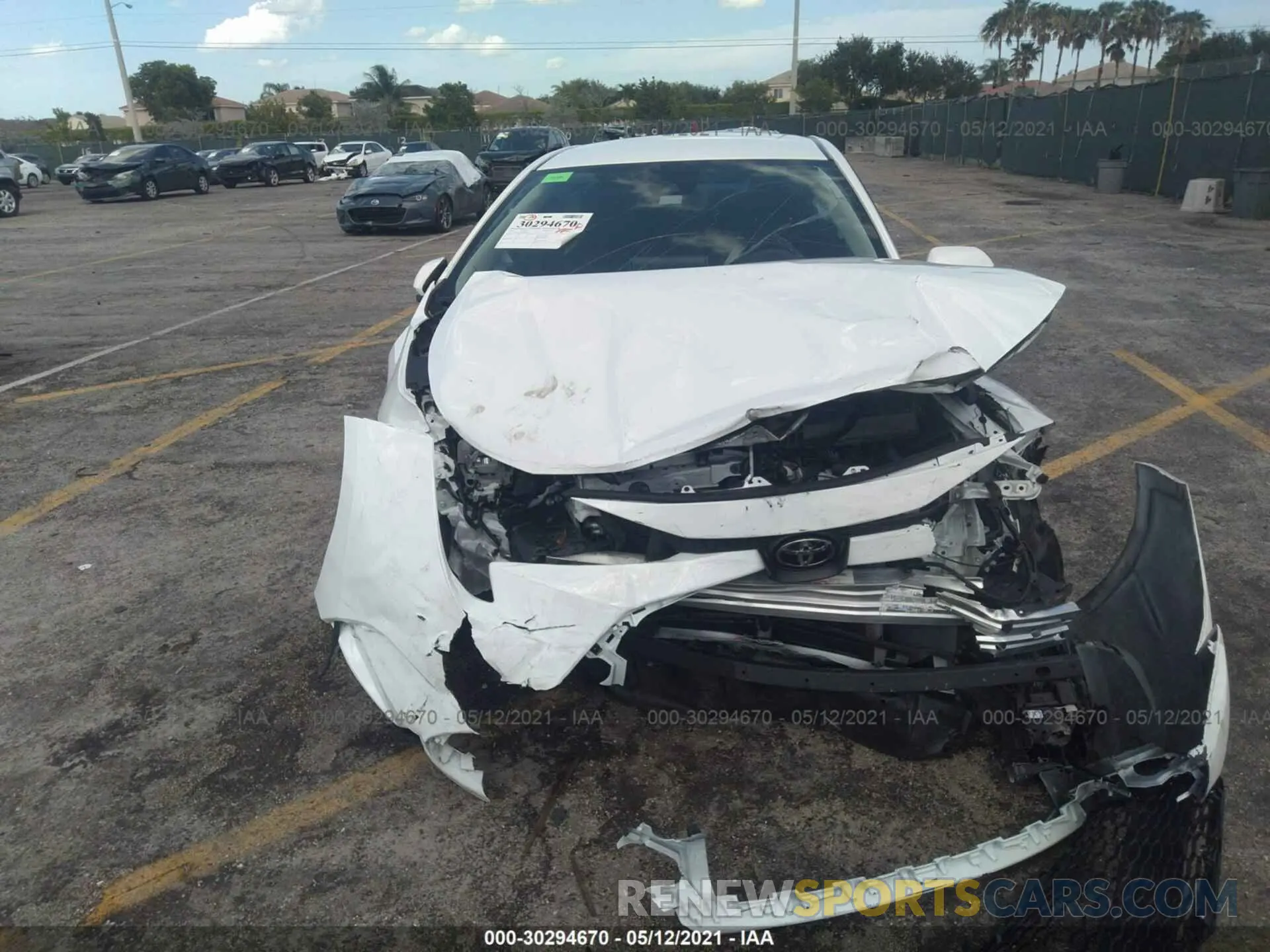 6 Photograph of a damaged car 5YFEPRAE3LP069890 TOYOTA COROLLA 2020