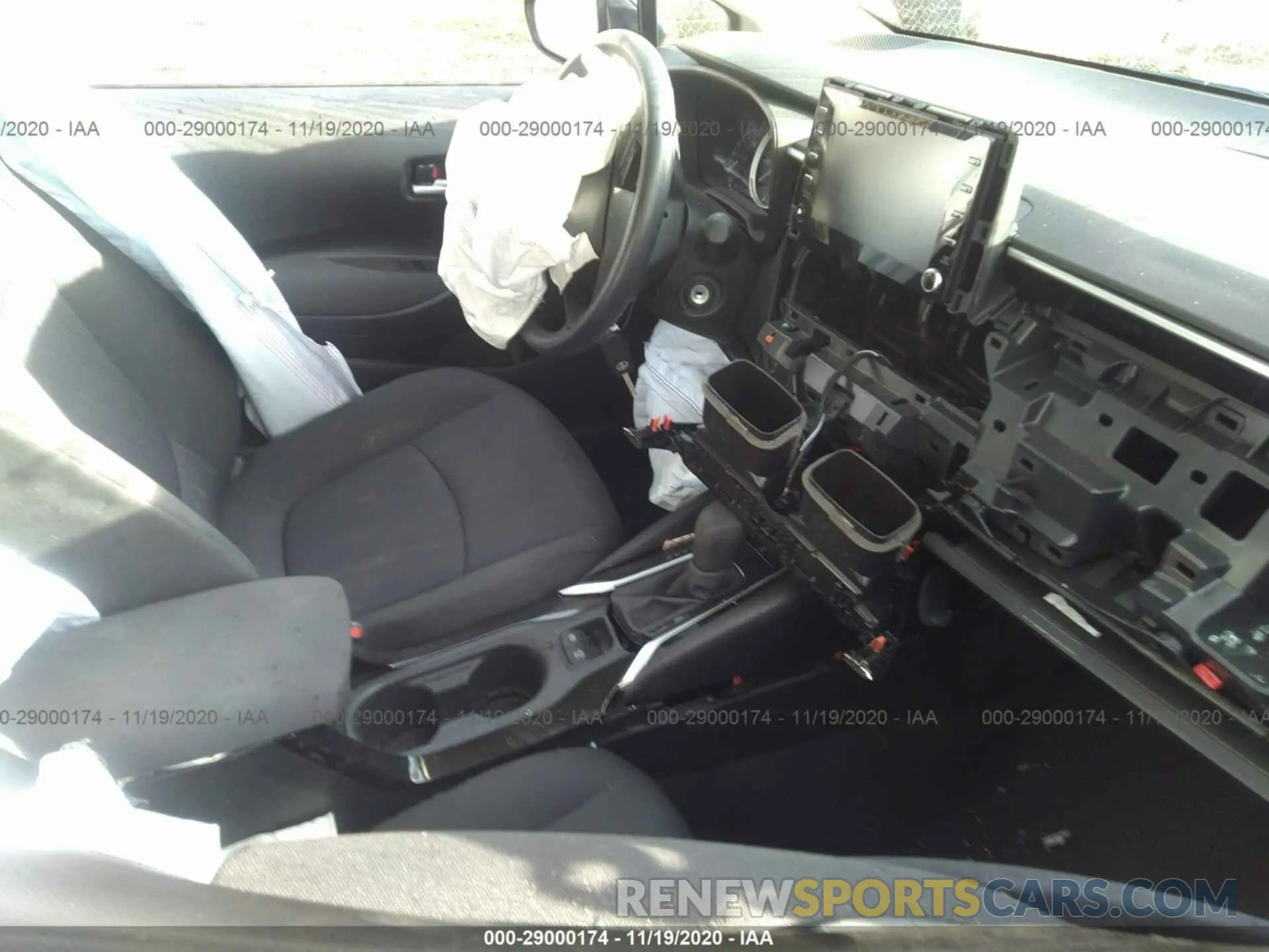 5 Photograph of a damaged car 5YFEPRAE3LP070120 TOYOTA COROLLA 2020