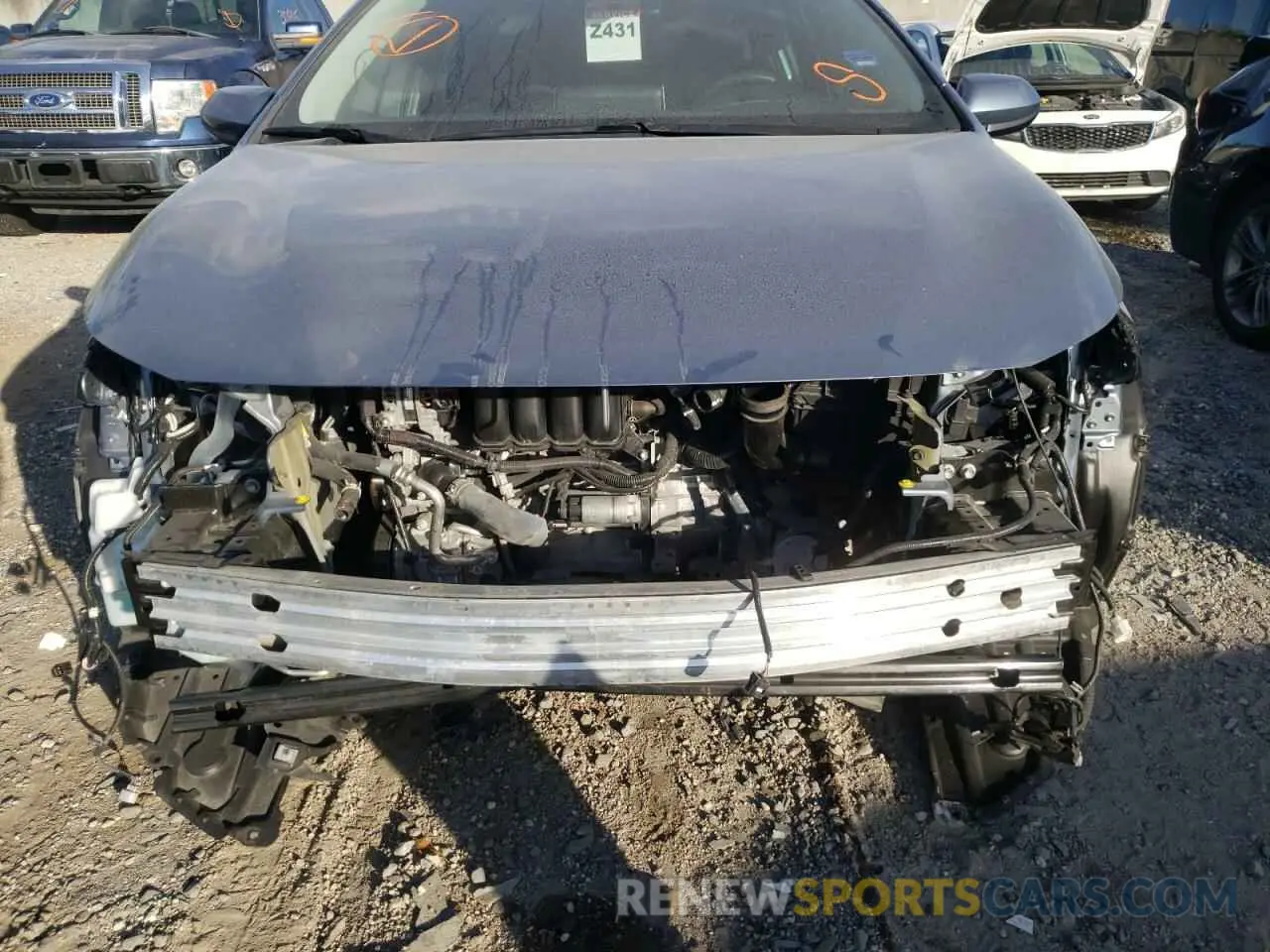 9 Photograph of a damaged car 5YFEPRAE3LP083305 TOYOTA COROLLA 2020
