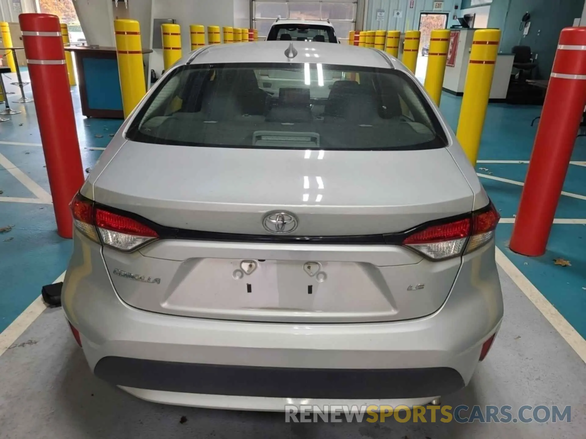 11 Photograph of a damaged car 5YFEPRAE3LP091257 TOYOTA COROLLA 2020