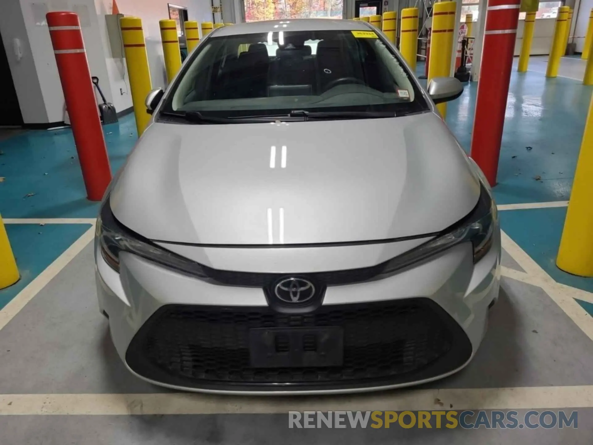 19 Photograph of a damaged car 5YFEPRAE3LP091257 TOYOTA COROLLA 2020