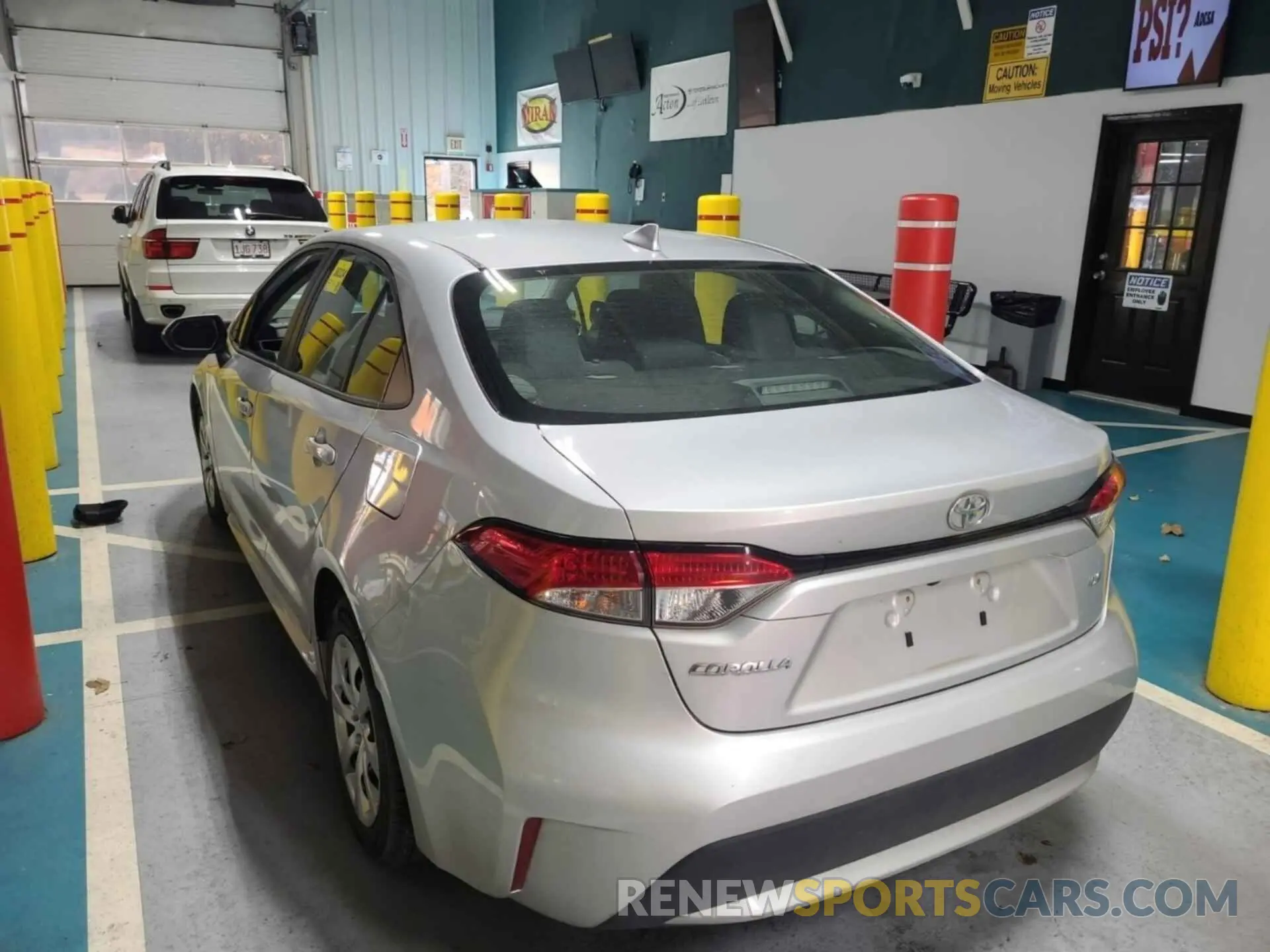 24 Photograph of a damaged car 5YFEPRAE3LP091257 TOYOTA COROLLA 2020