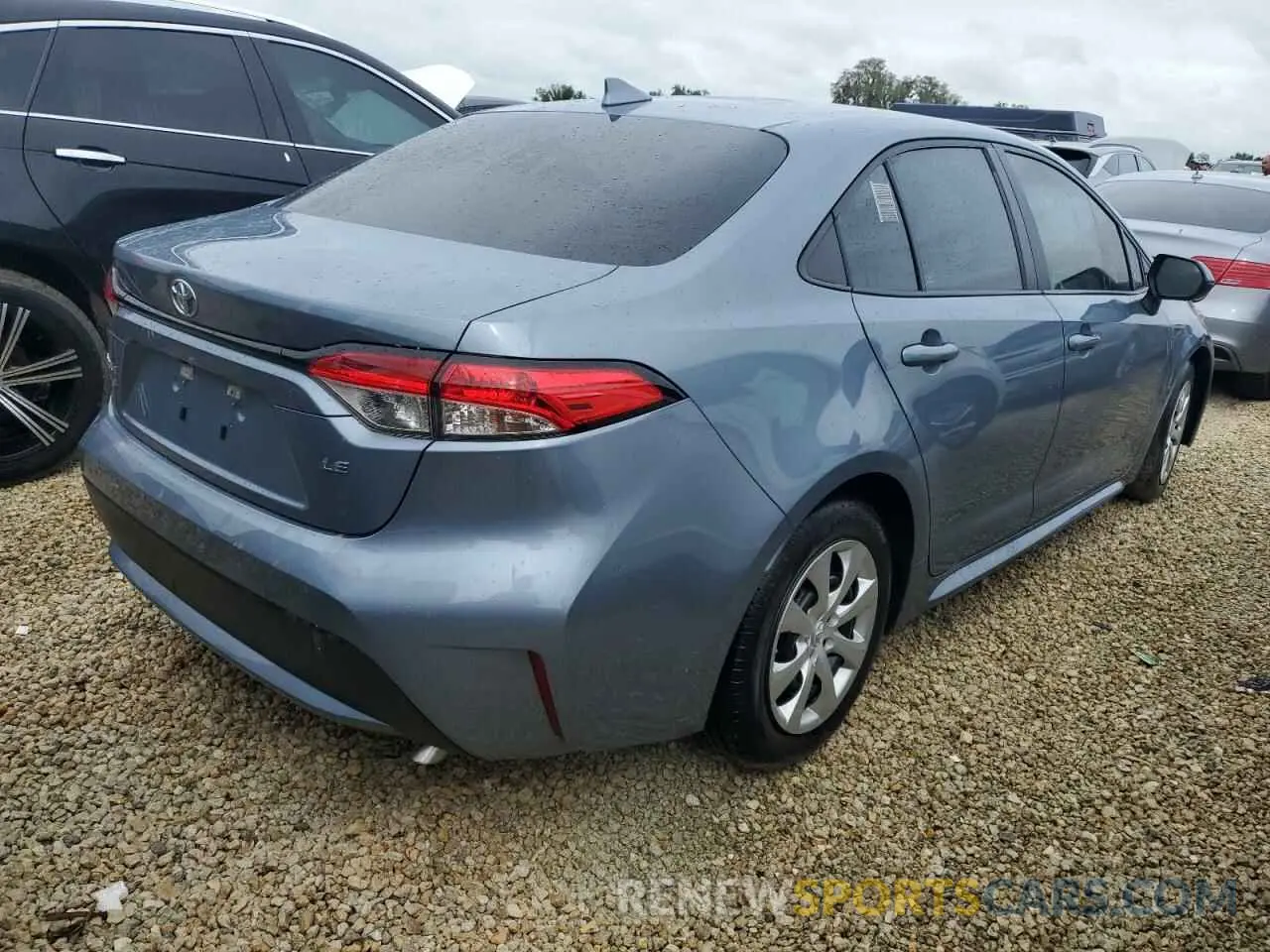 3 Photograph of a damaged car 5YFEPRAE3LP091419 TOYOTA COROLLA 2020