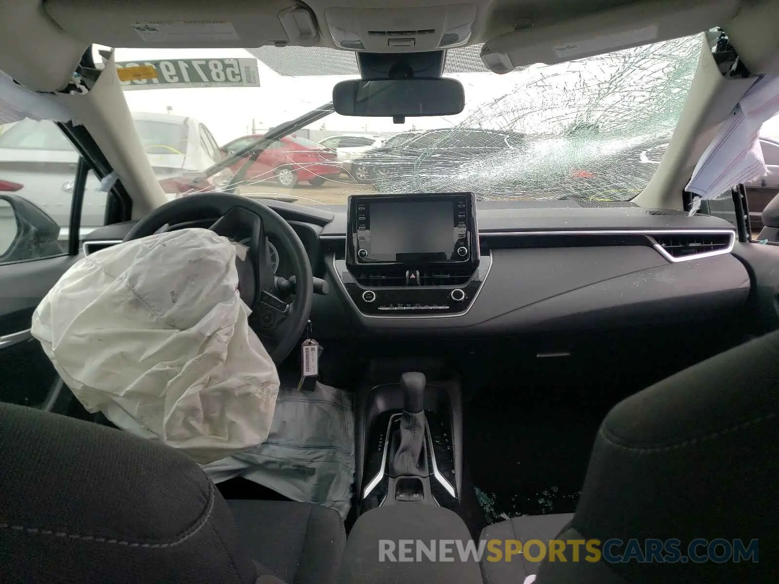 9 Photograph of a damaged car 5YFEPRAE3LP095888 TOYOTA COROLLA 2020