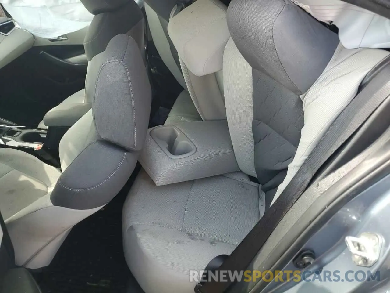 10 Photograph of a damaged car 5YFEPRAE3LP101124 TOYOTA COROLLA 2020